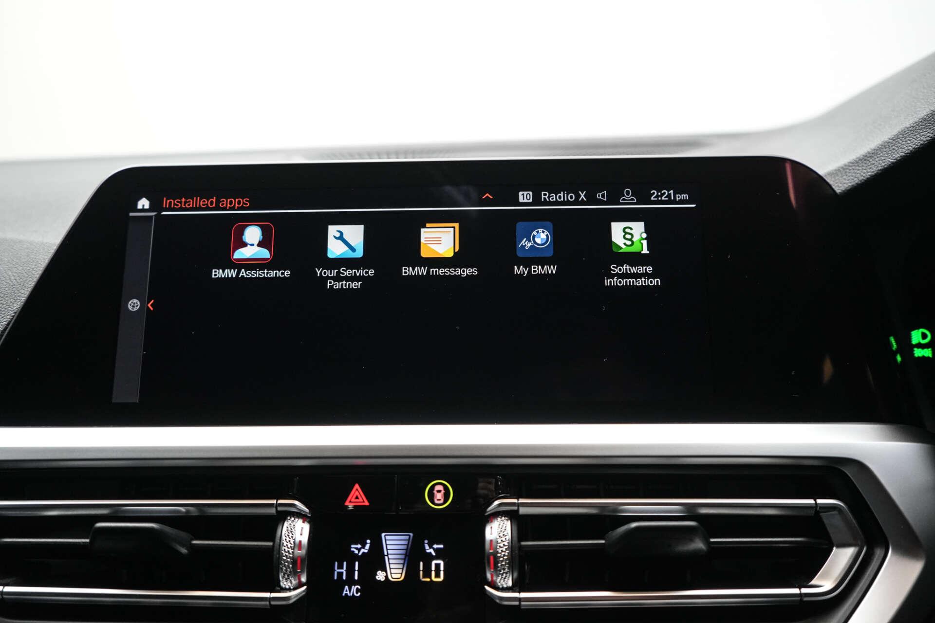 BMW 3 Series view 34