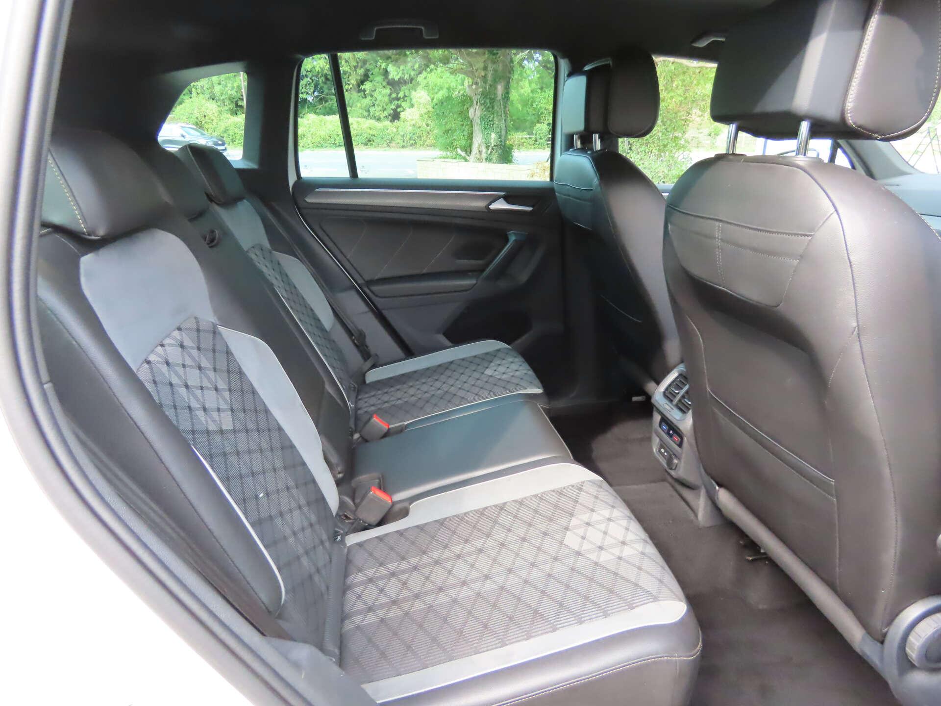 Volkswagen Tiguan view 9