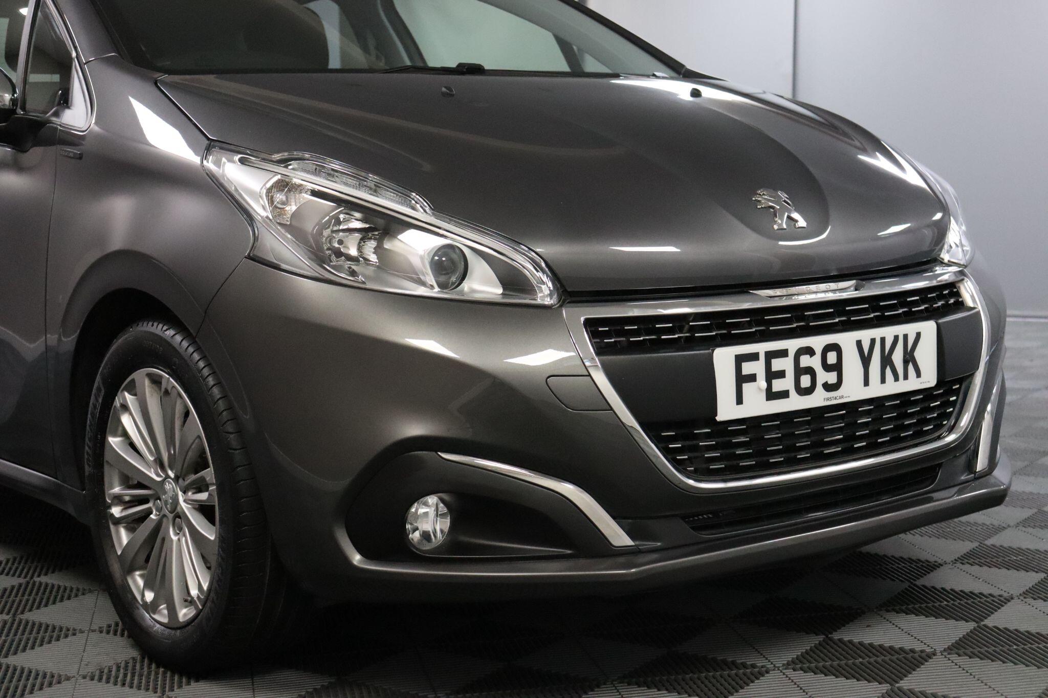 Peugeot 208 view 24