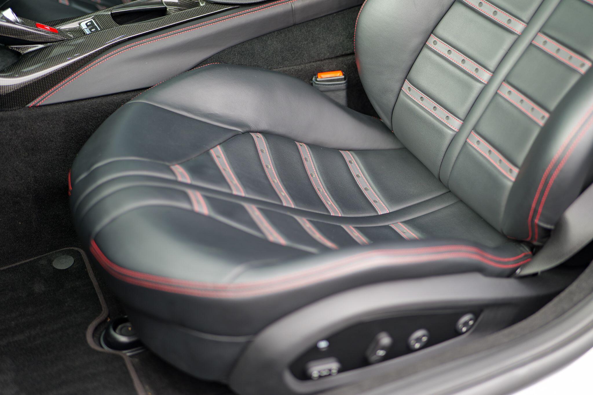 Ferrari 812 view 29