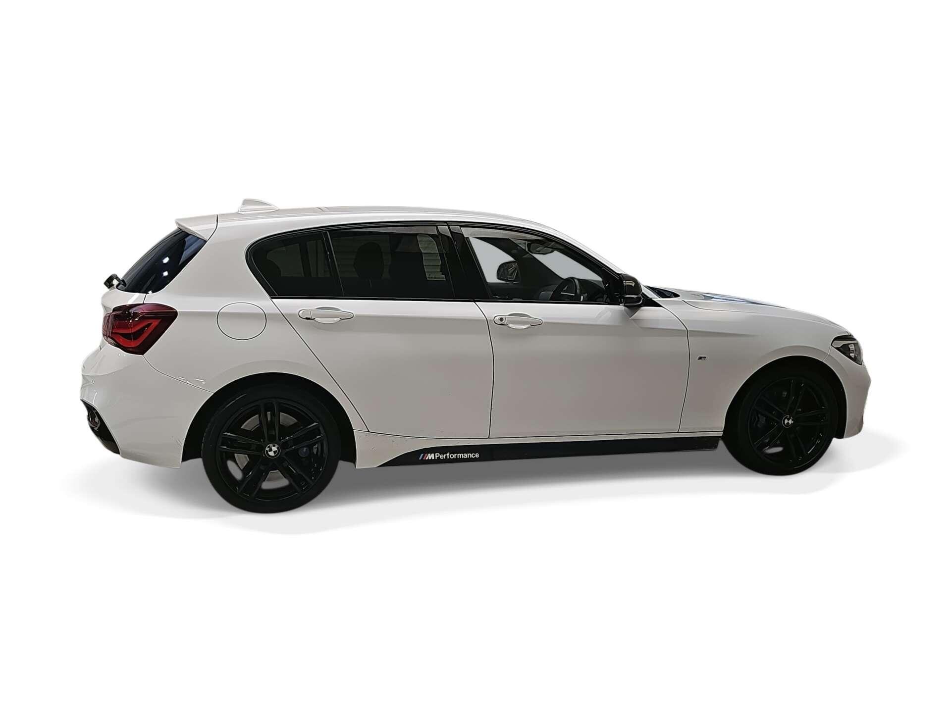 BMW 1 Series view 2