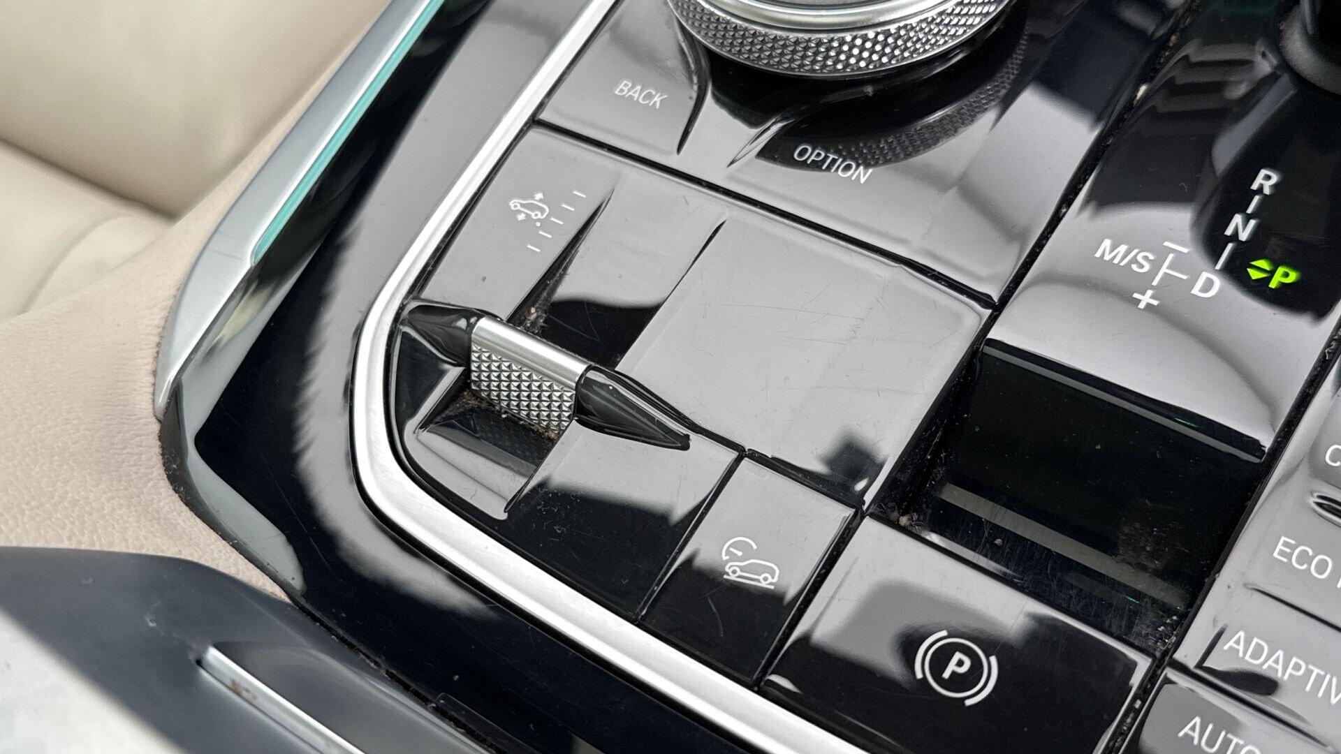 BMW X5 view 25
