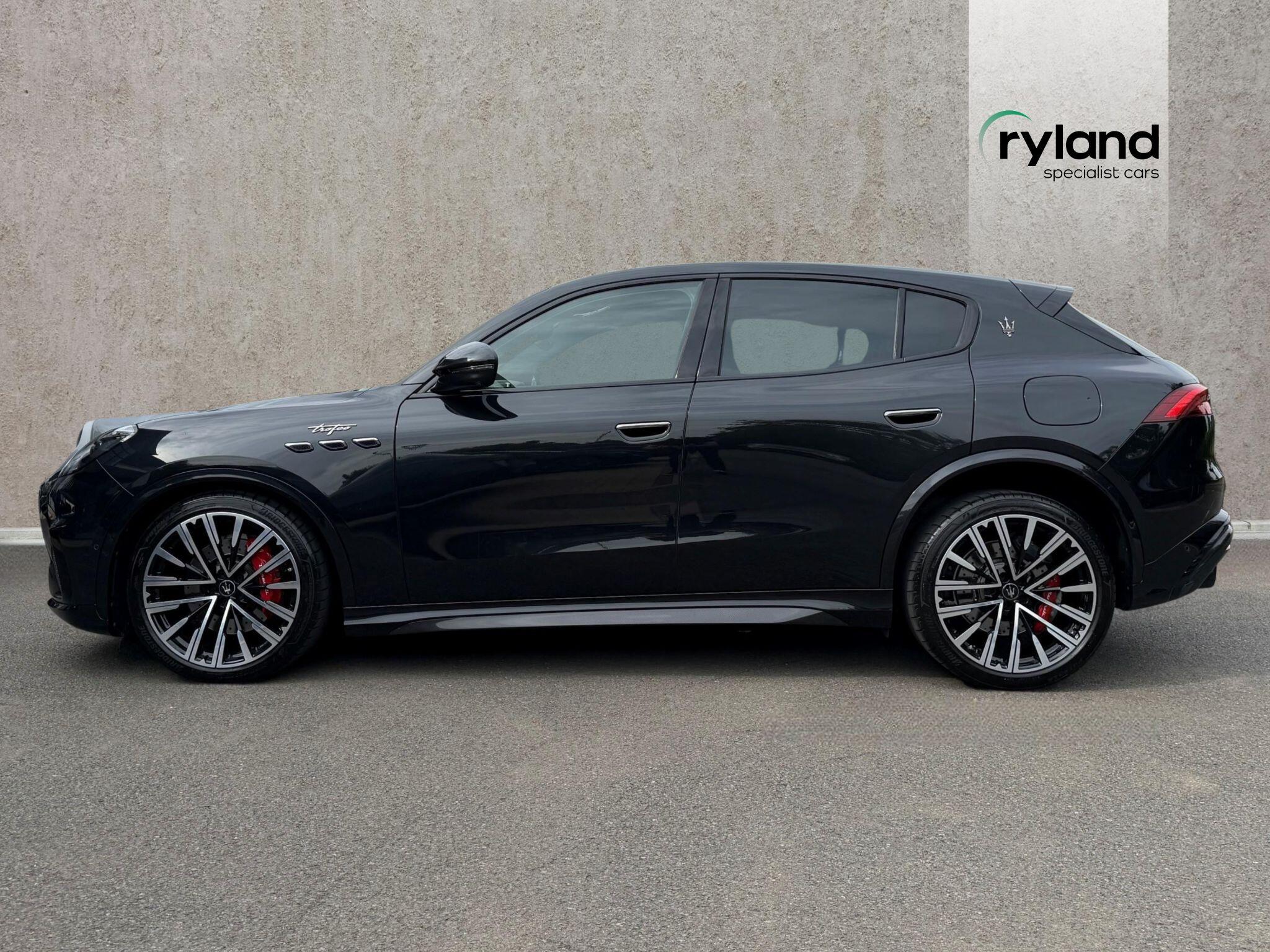 Maserati Grecale view 4