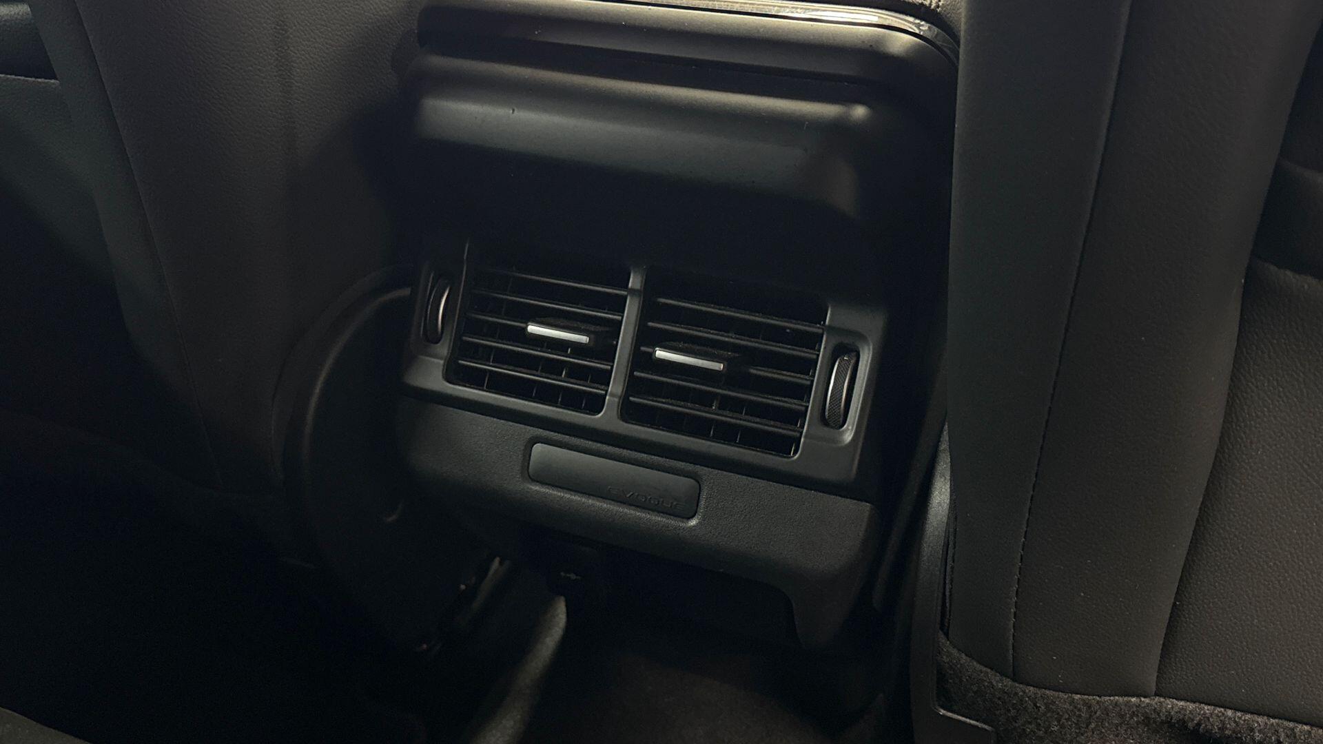 Land Rover Range Rover Evoque view 18