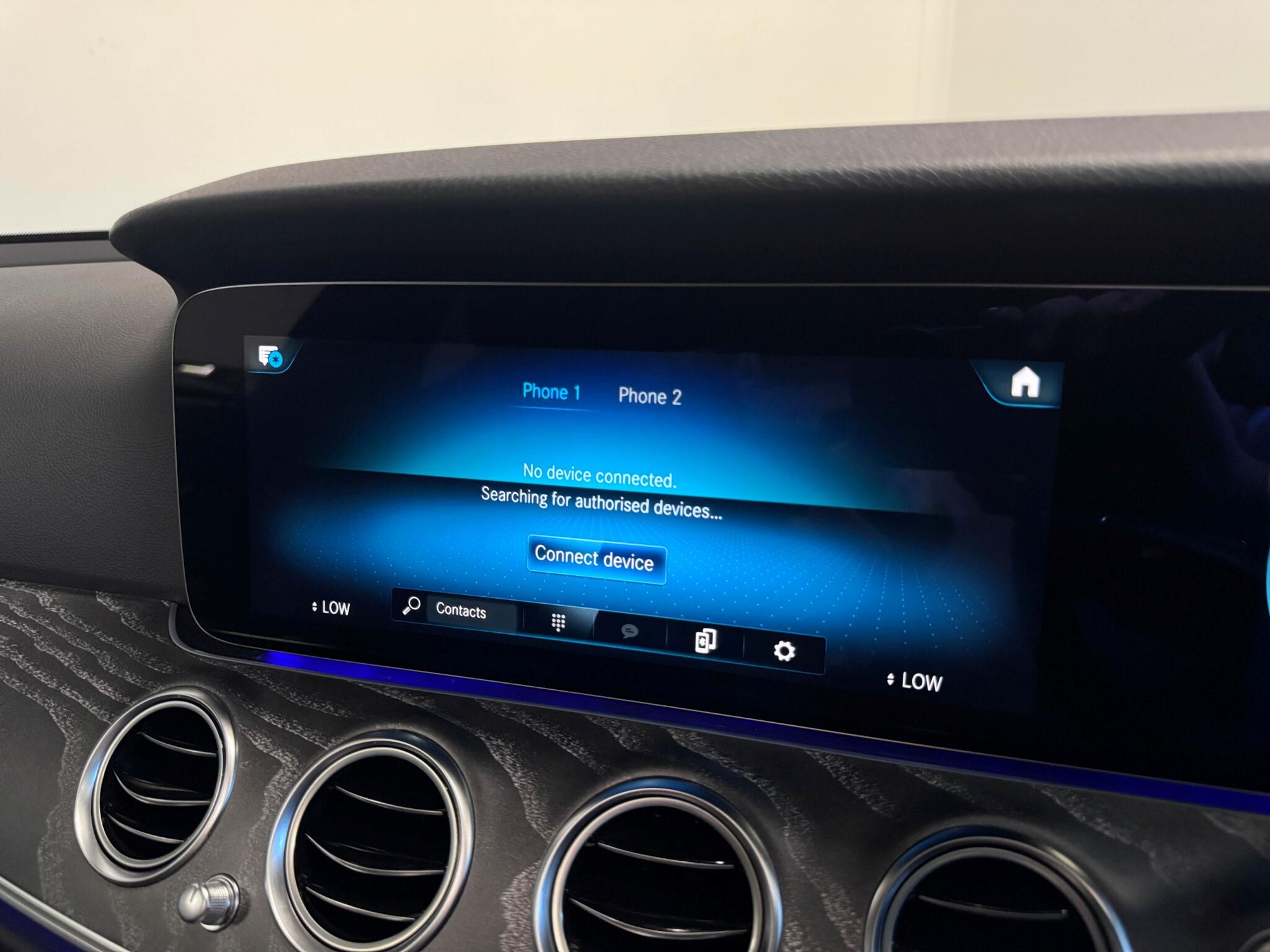 Mercedes-Benz E-Class view 43