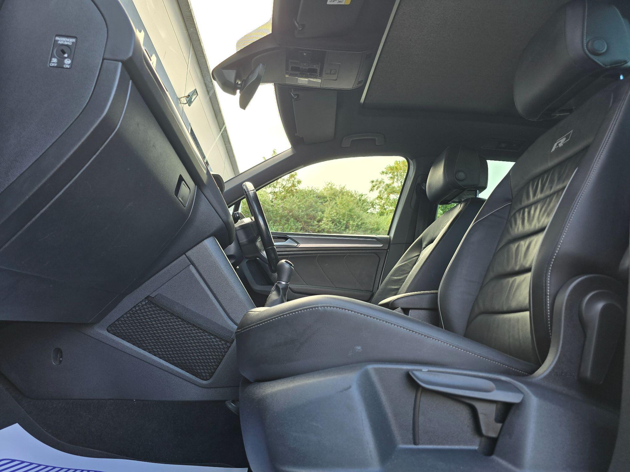 Volkswagen Tiguan view 11