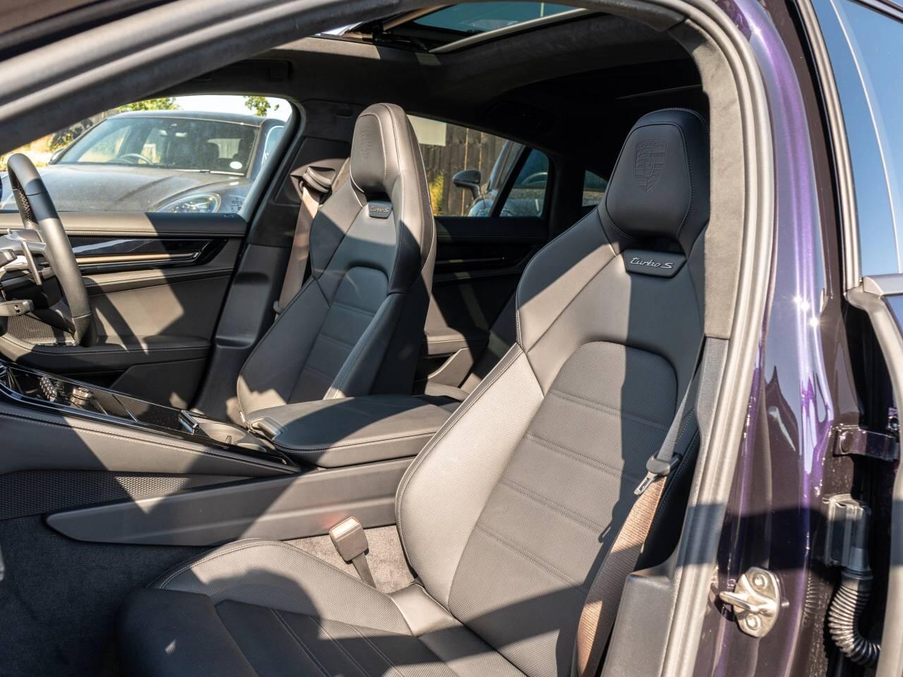 Porsche Panamera view 44