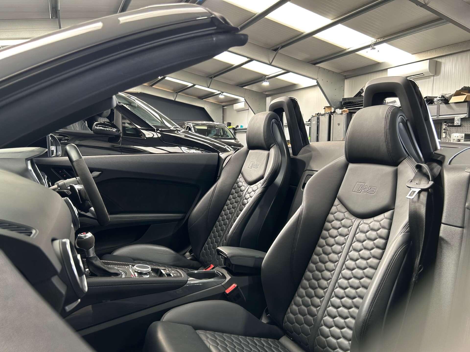 Audi TT RS view 35