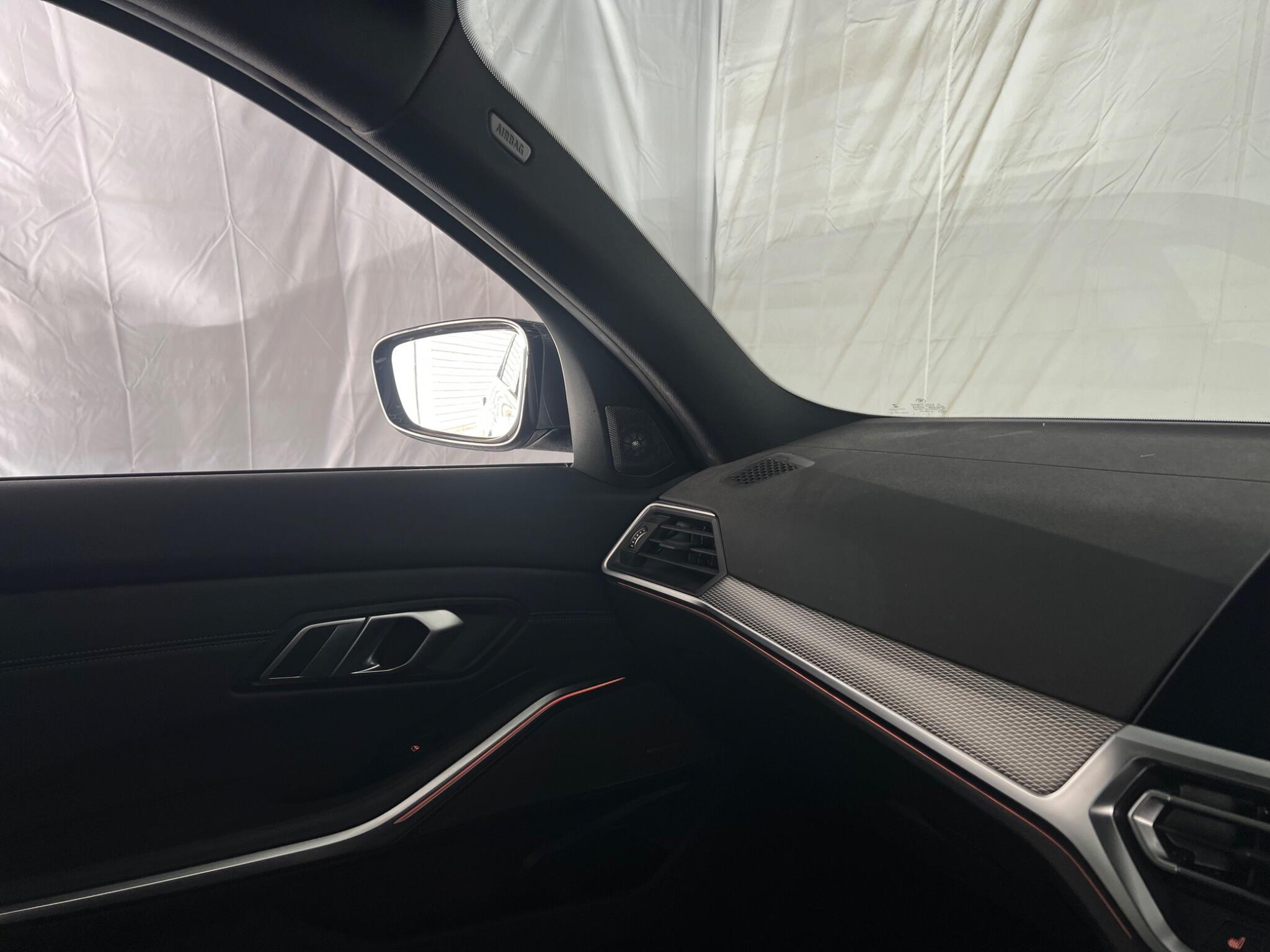 BMW 3 Series view 57