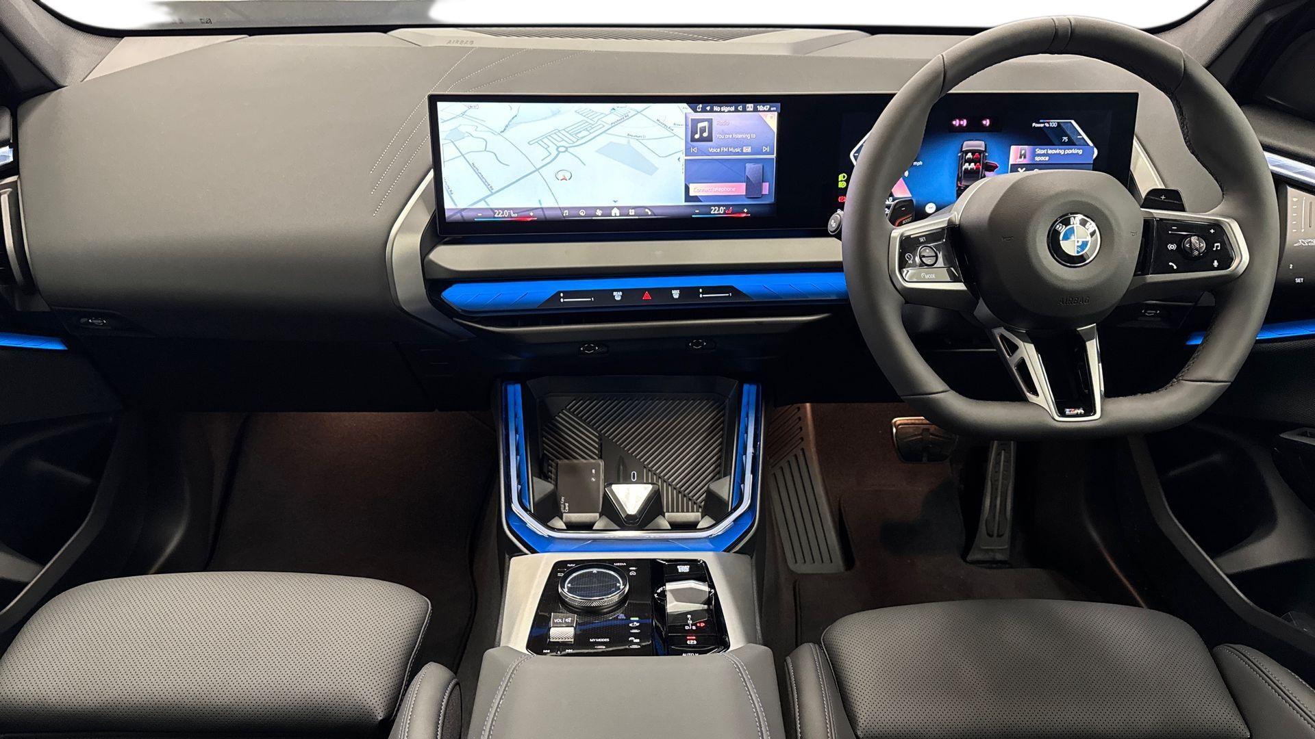 BMW X3 view 4
