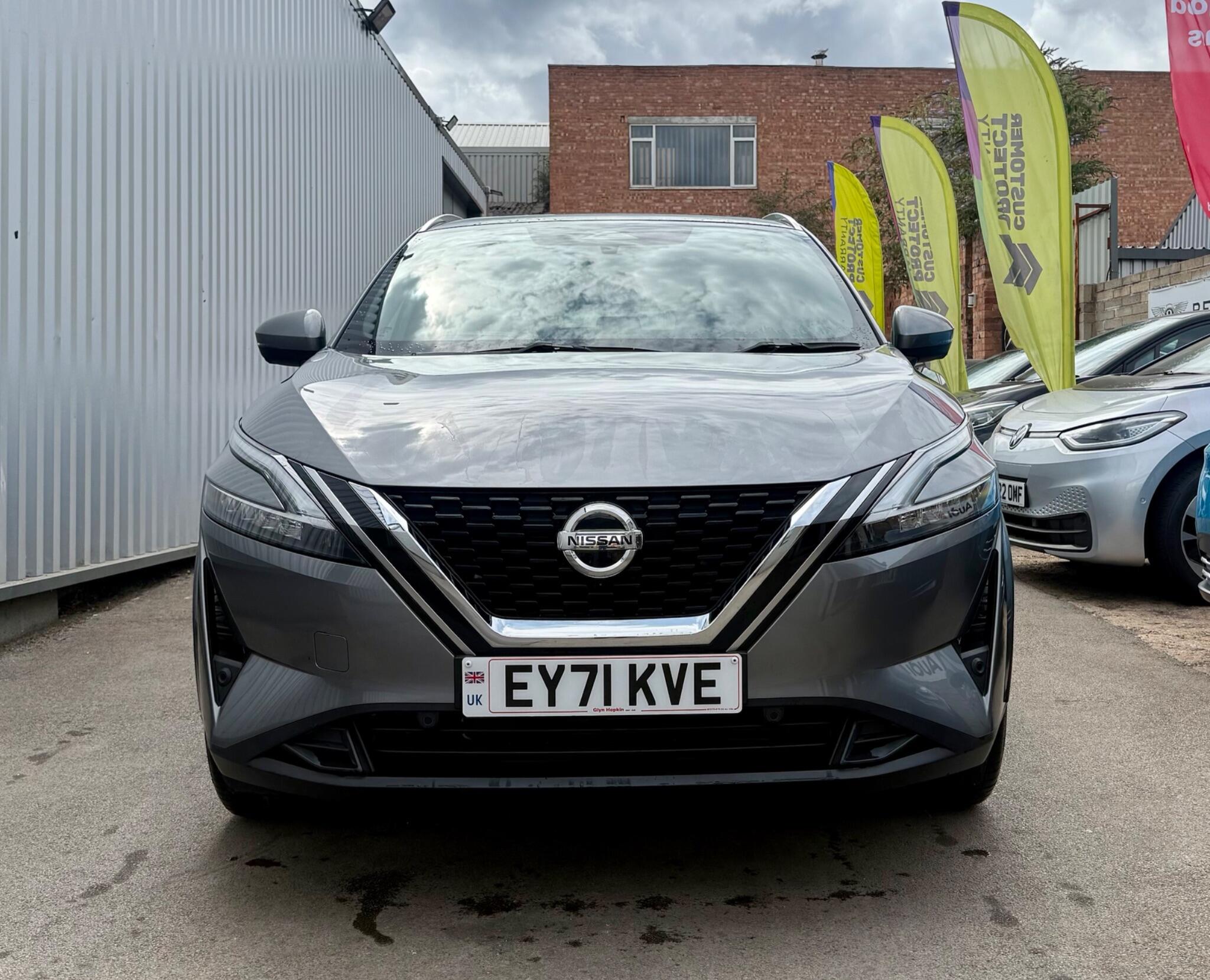 Nissan Qashqai view 2