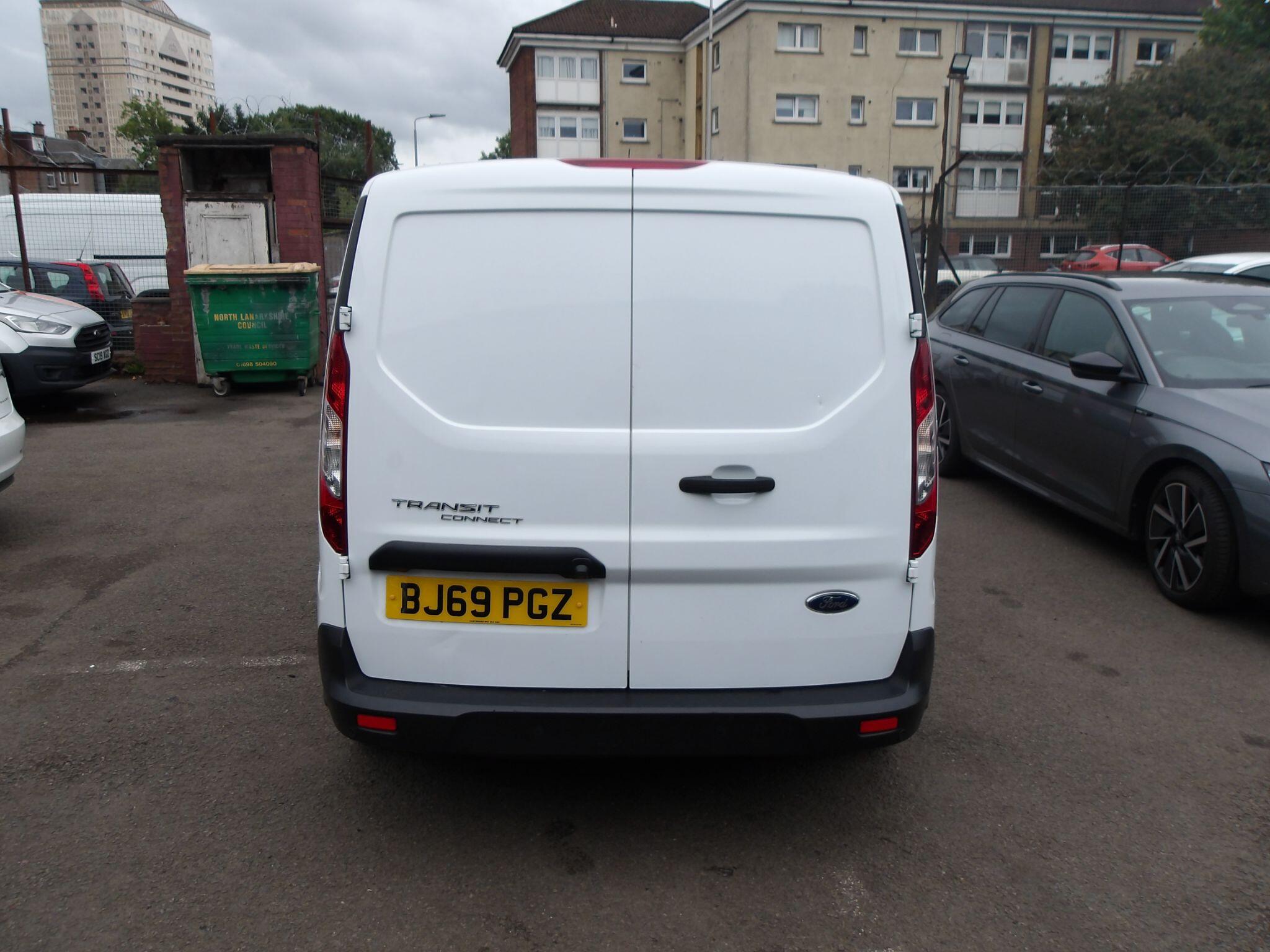 Ford Transit Connect view 6
