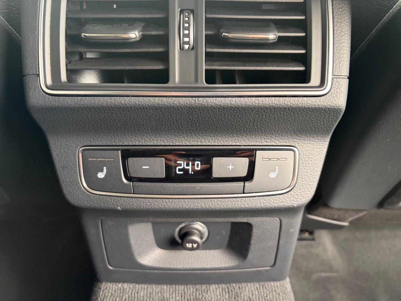 Audi Q5 view 28