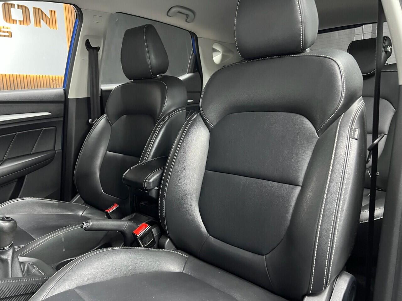 MG ZS view 30