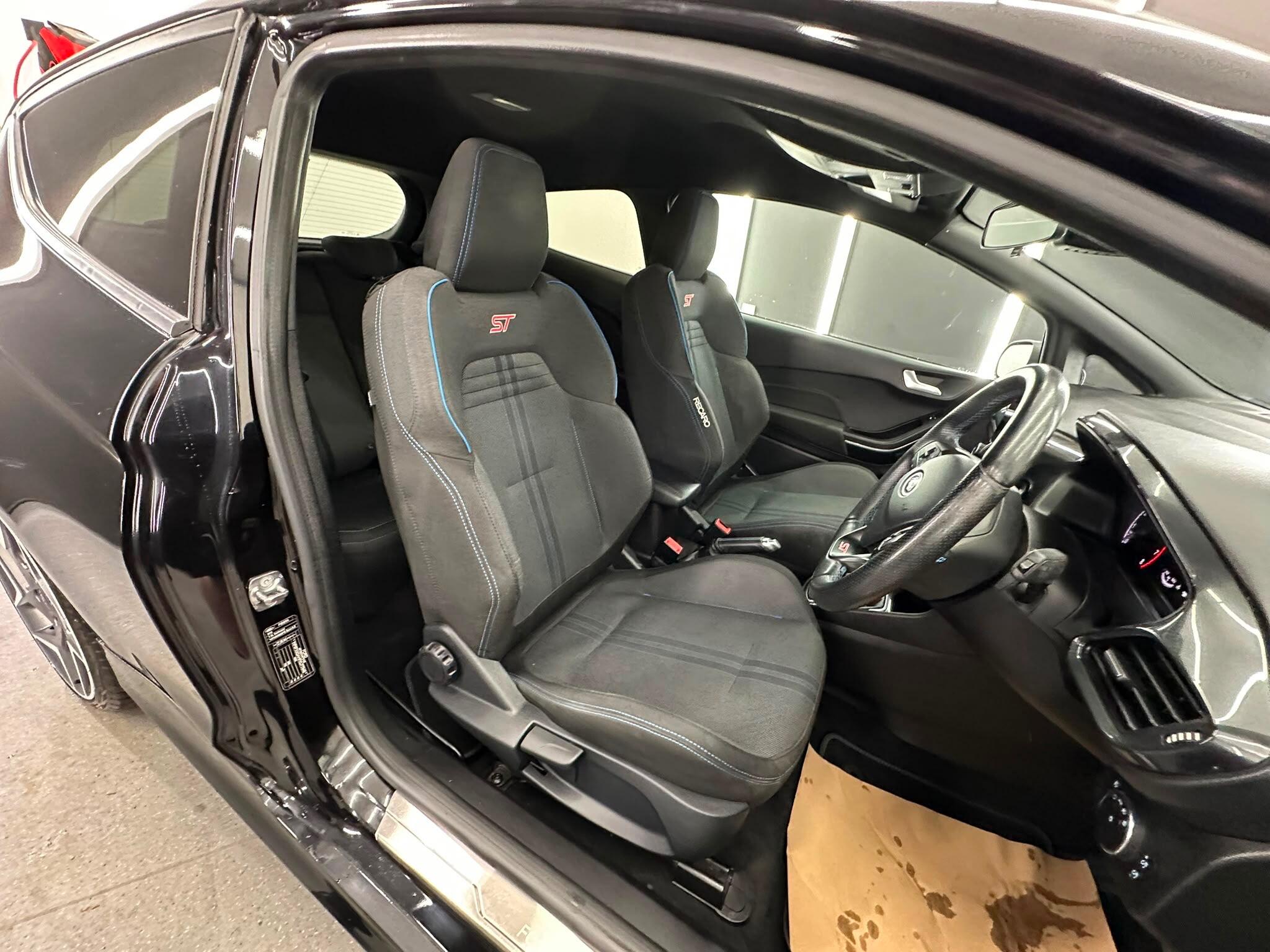 Ford Fiesta view 24