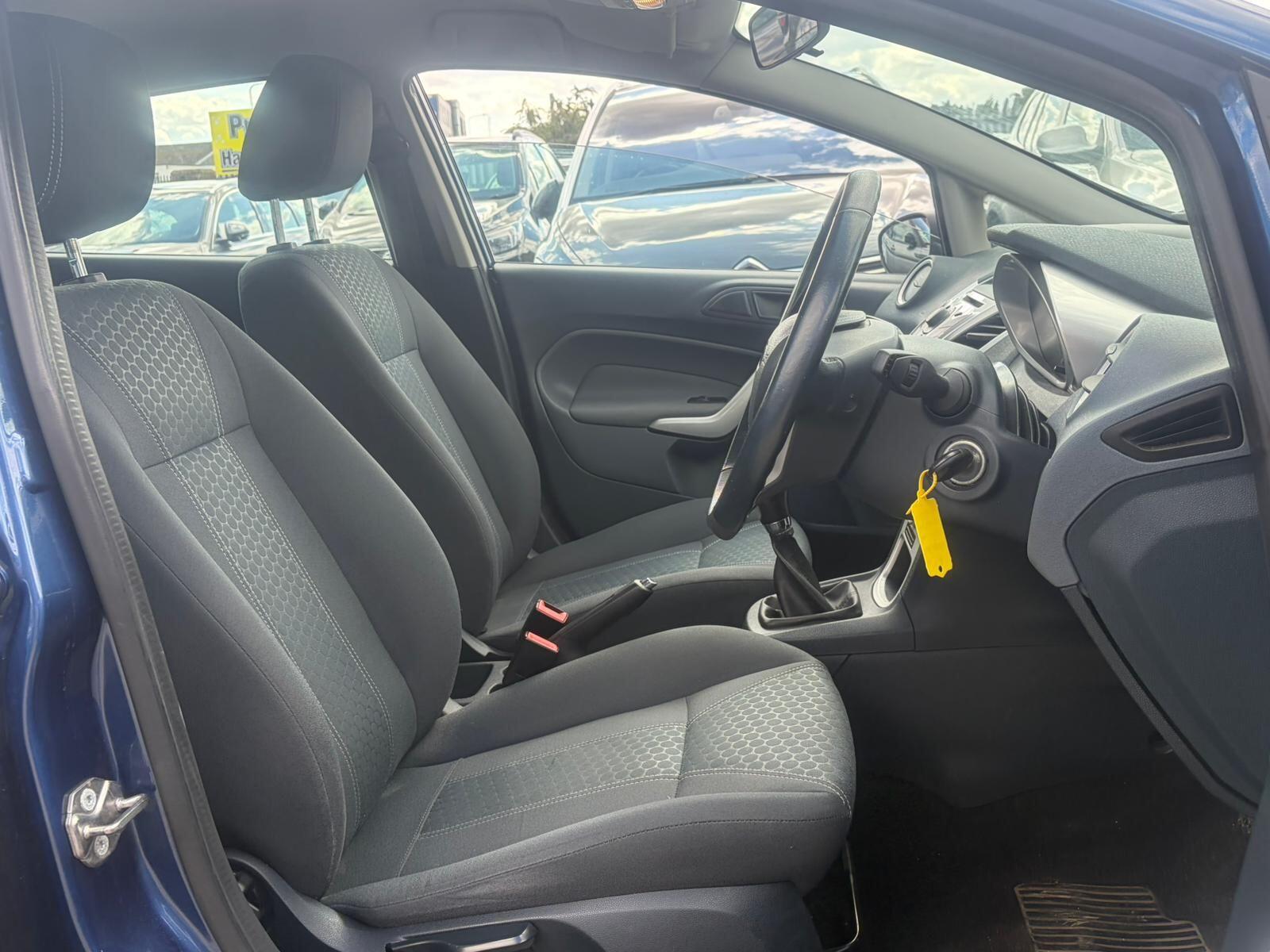 Ford Fiesta view 9