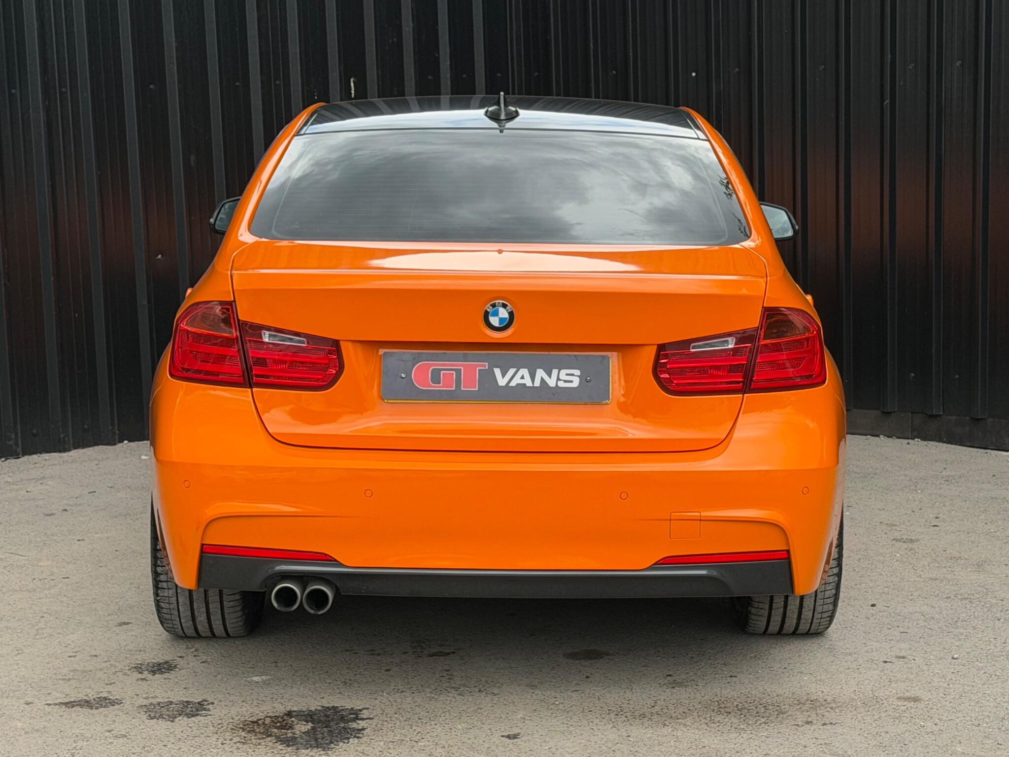 BMW 3 Series view 6