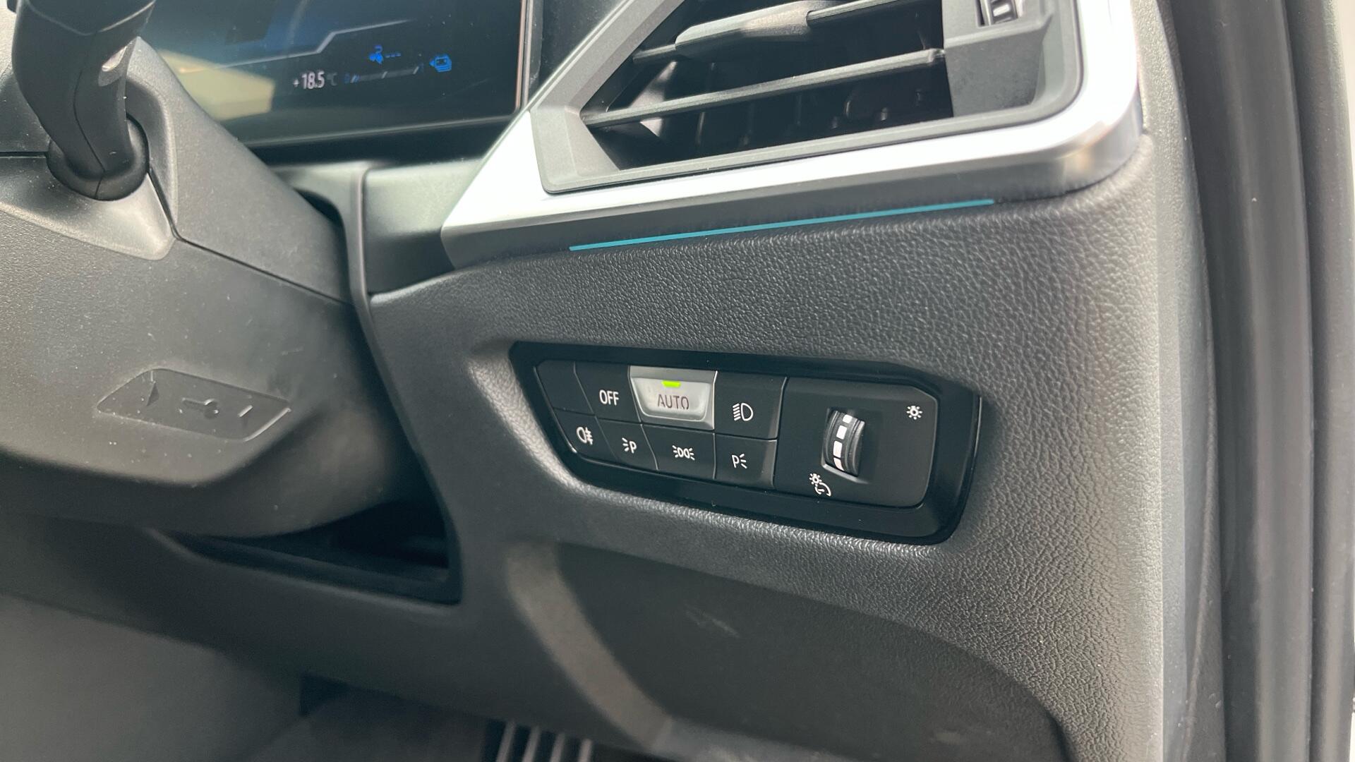 BMW 3 Series view 44