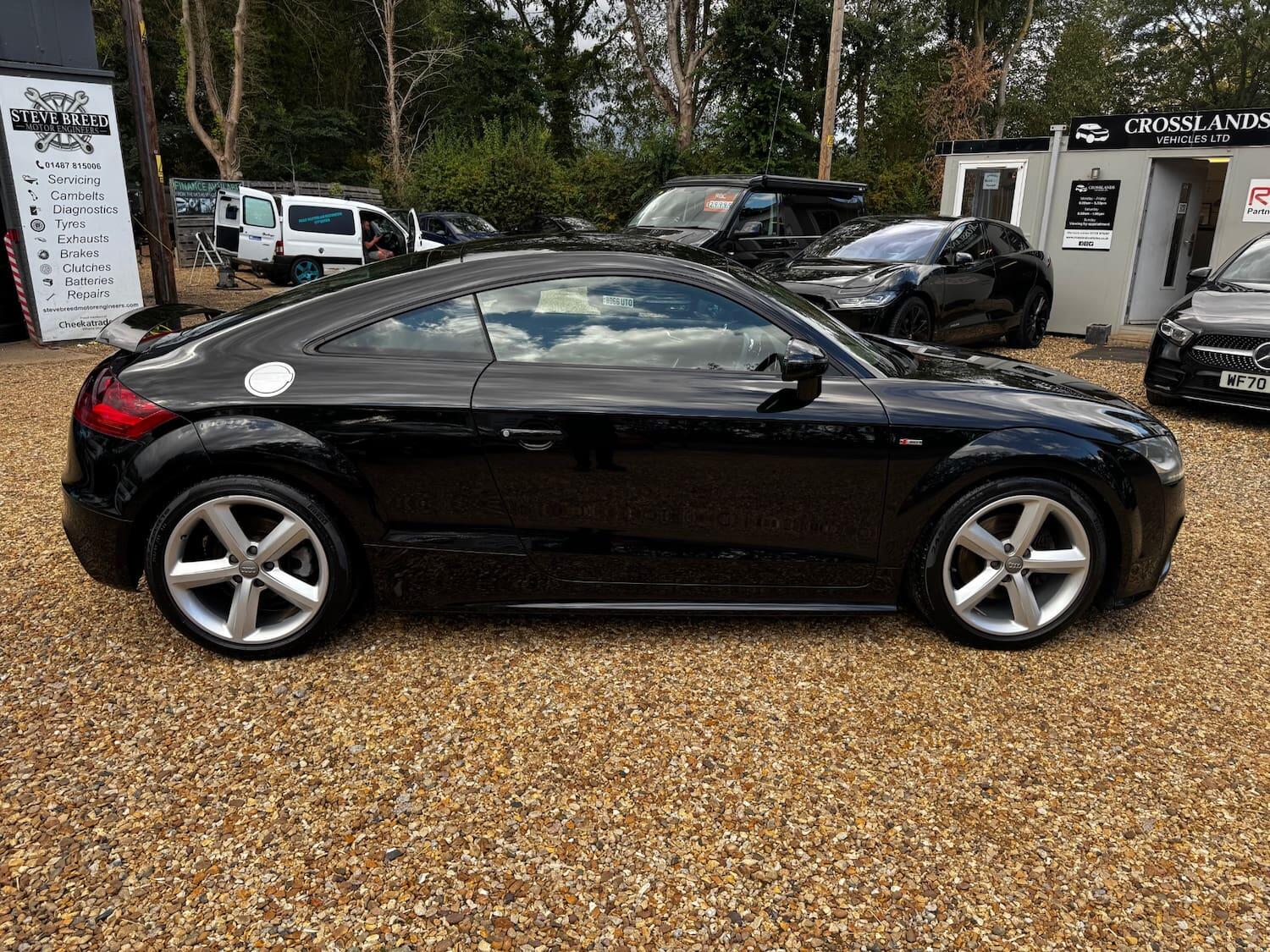 Audi TT view 13