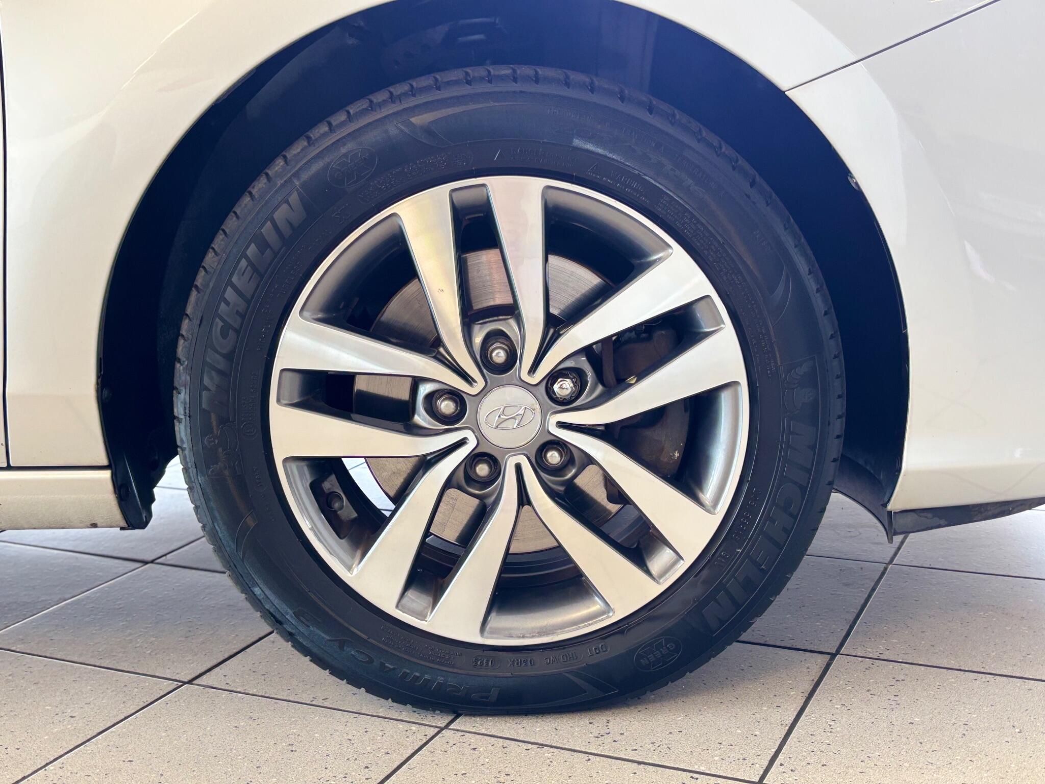 Hyundai I30 view 18