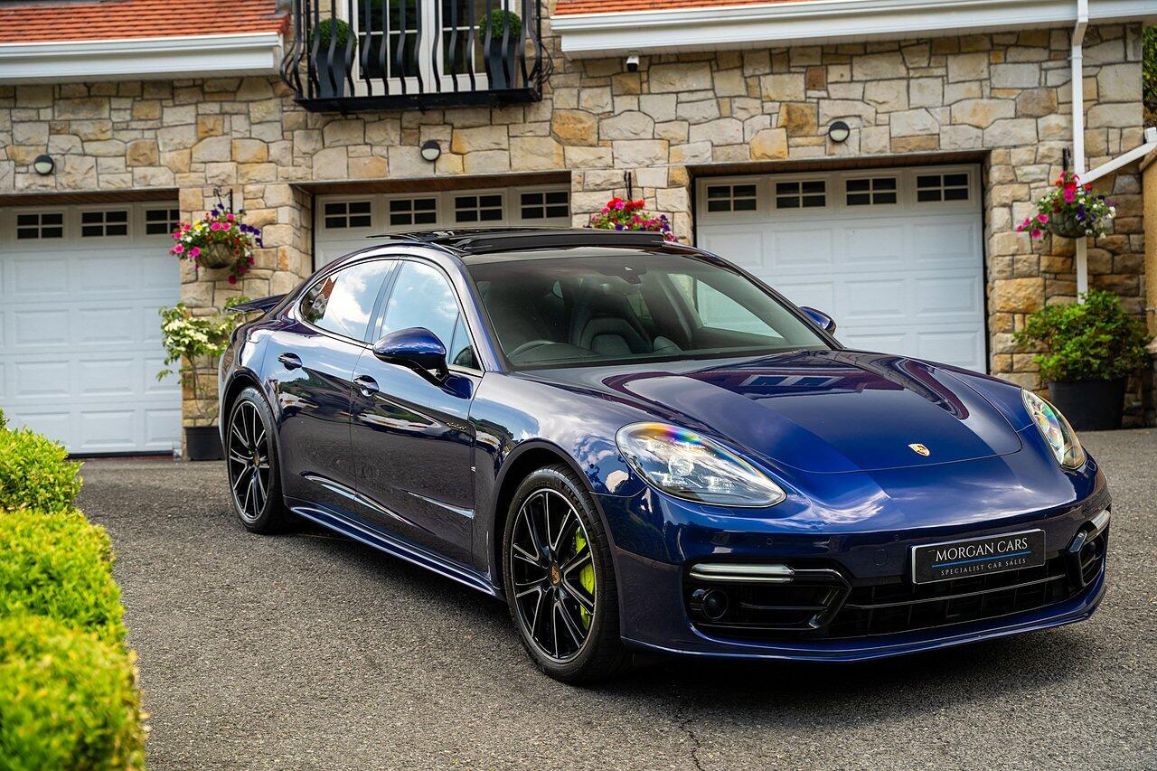 Porsche Panamera view 88