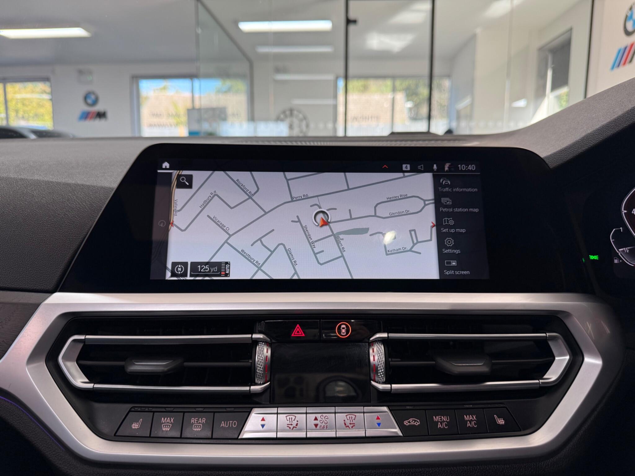 BMW 3 Series view 15