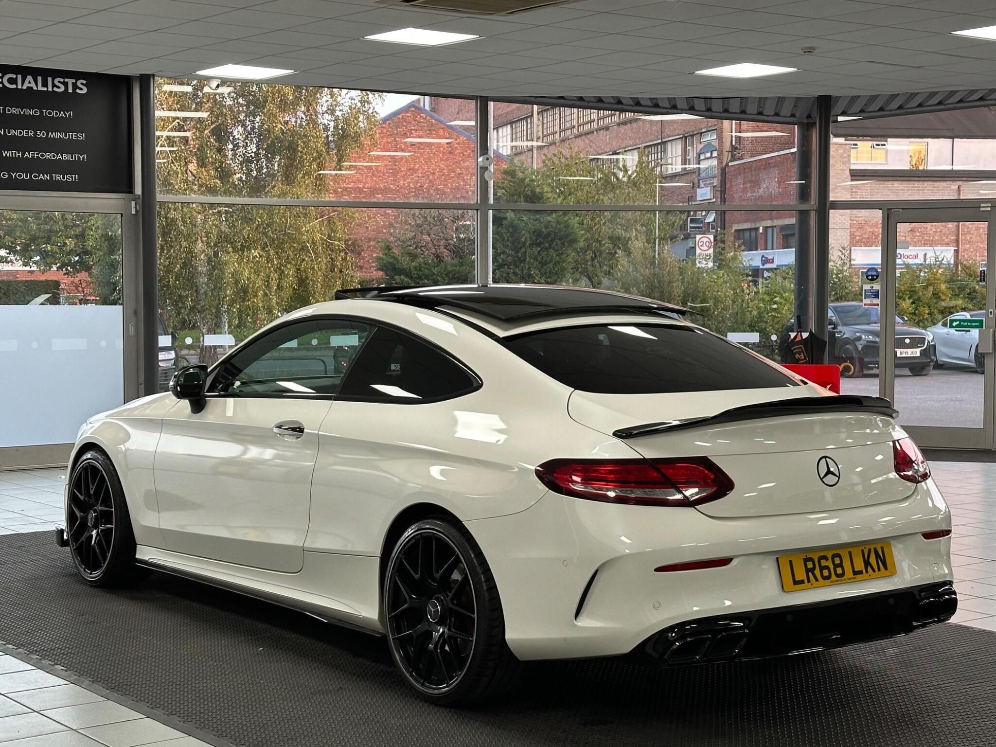 Mercedes-Benz C-Class view 11