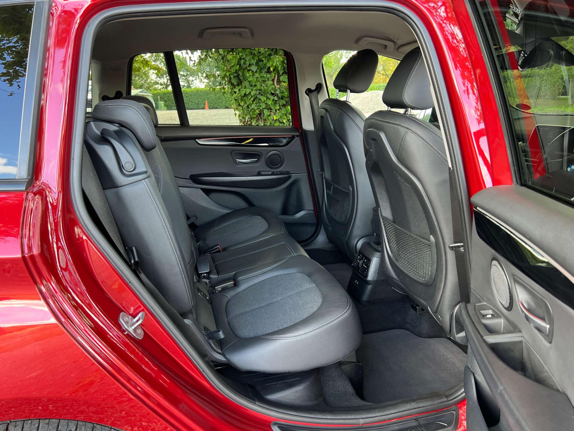 BMW 2 Series view 16