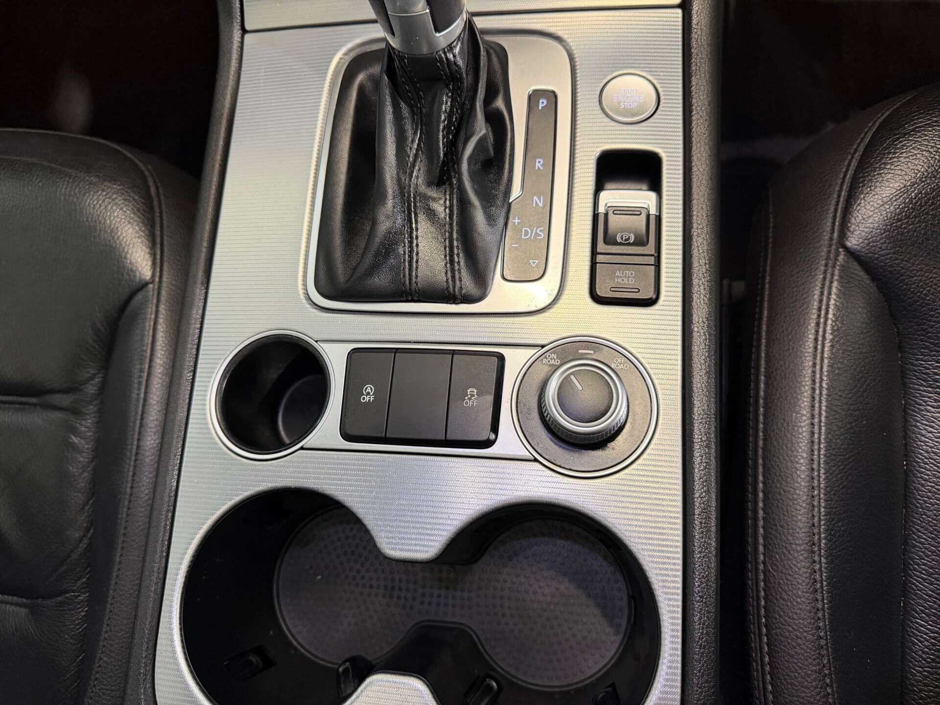 Volkswagen Touareg view 27