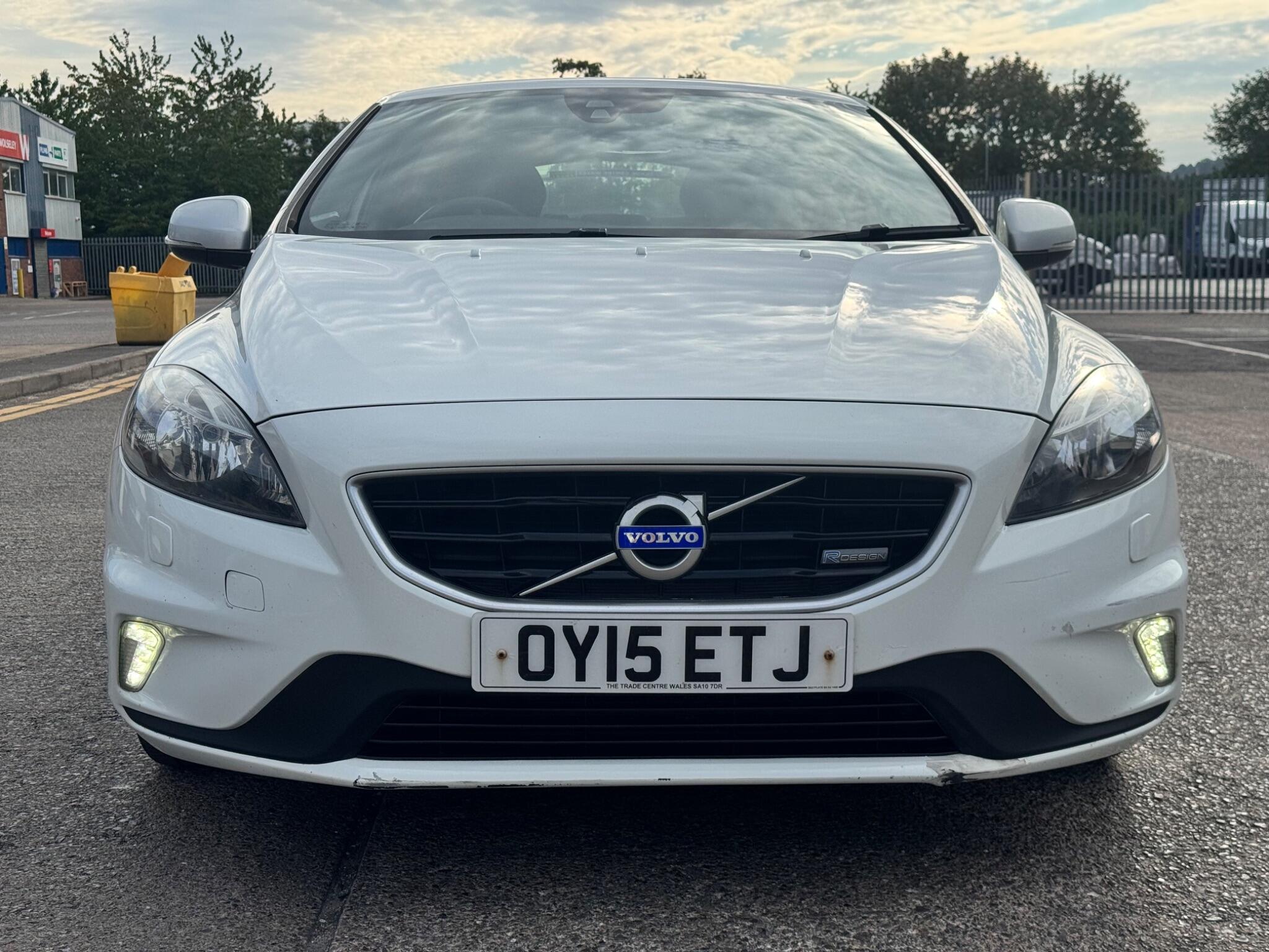 Volvo V40 view 6