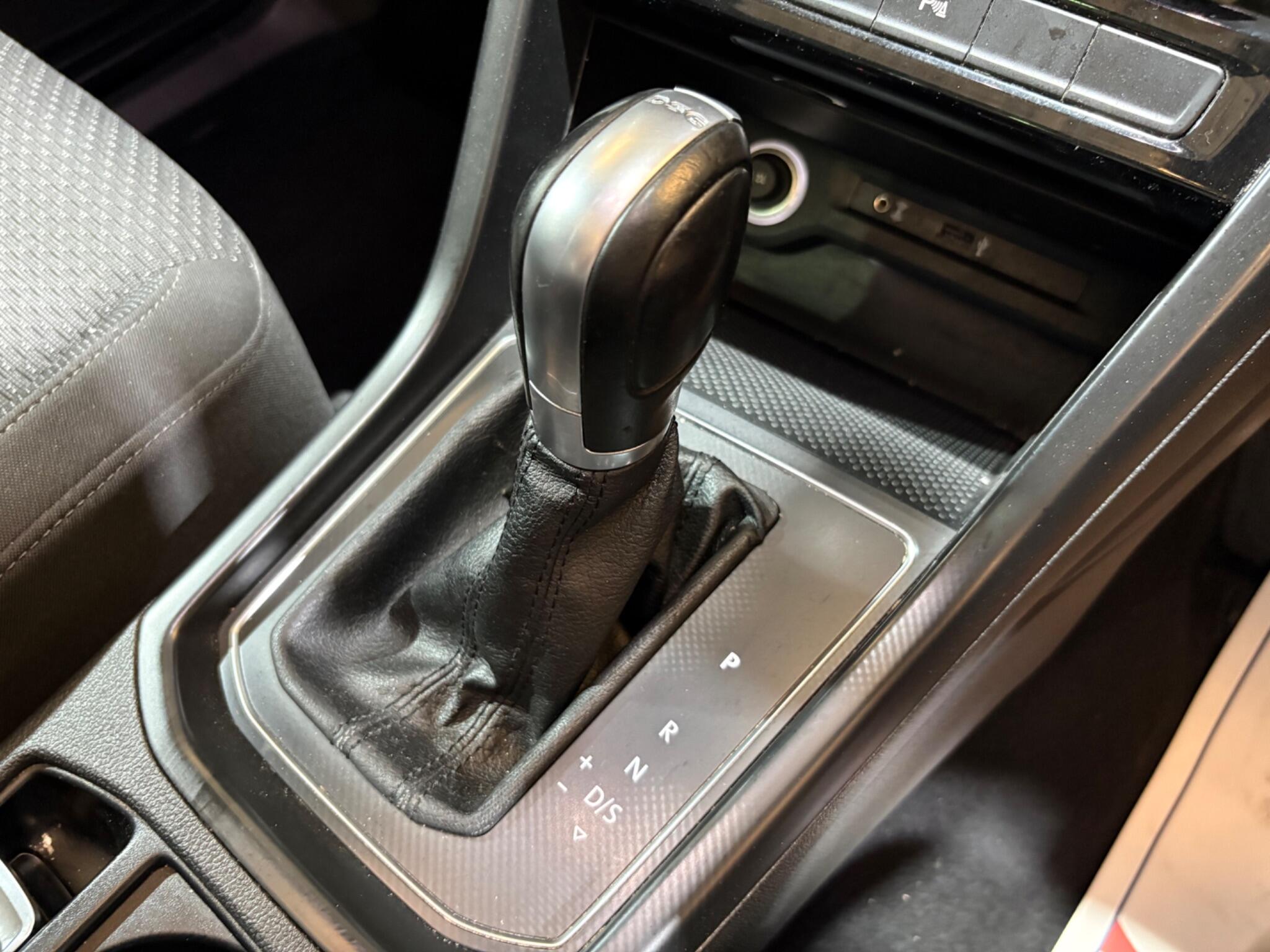 Volkswagen Touran view 10