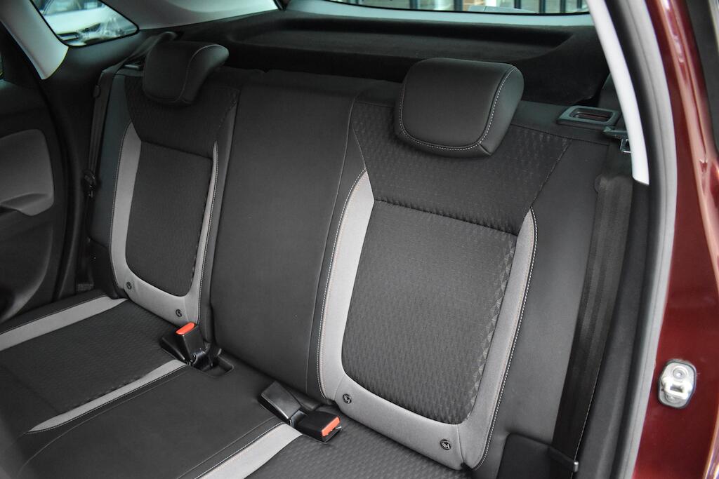 Vauxhall Crossland X view 42