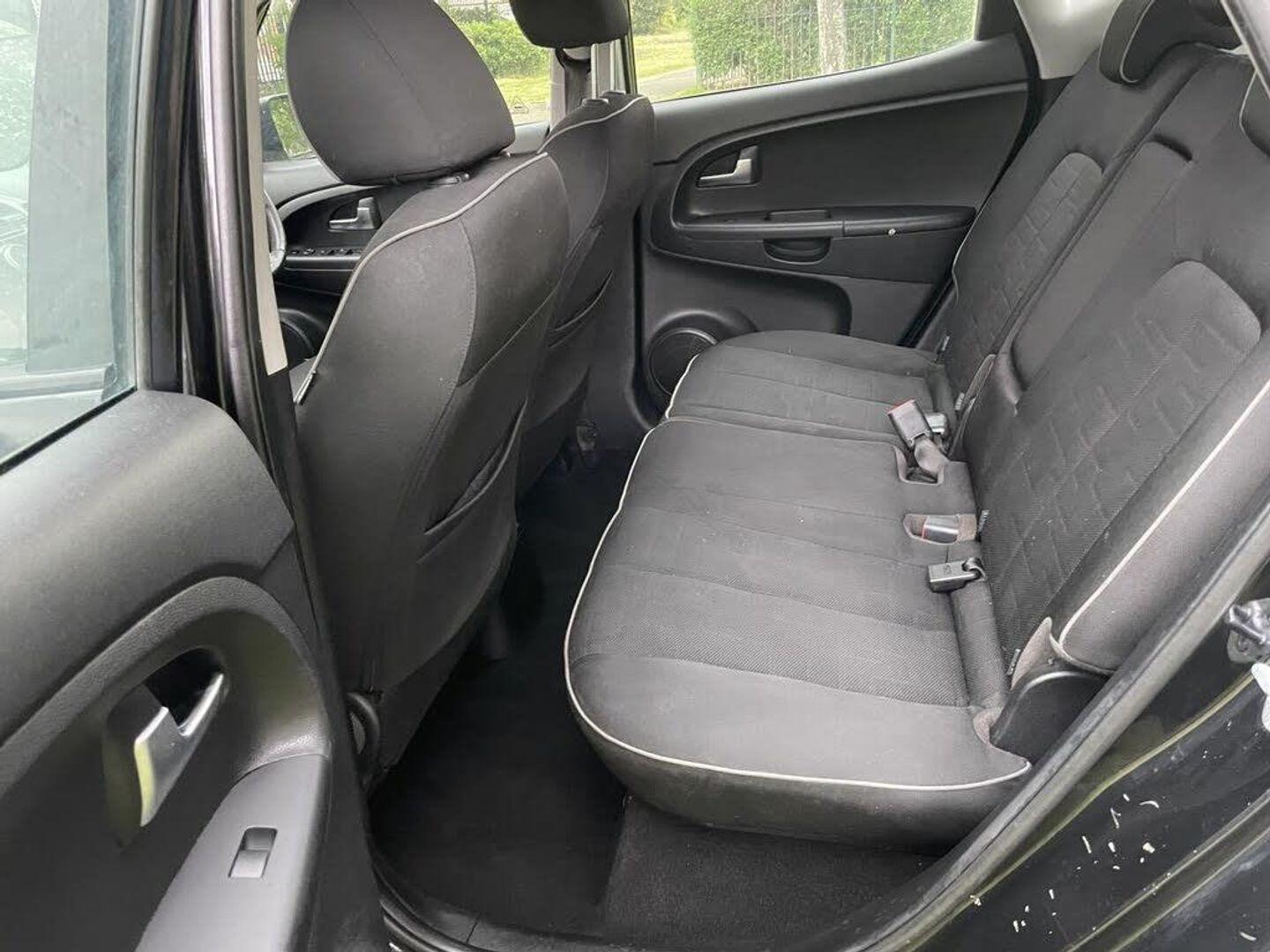 Kia Venga view 7
