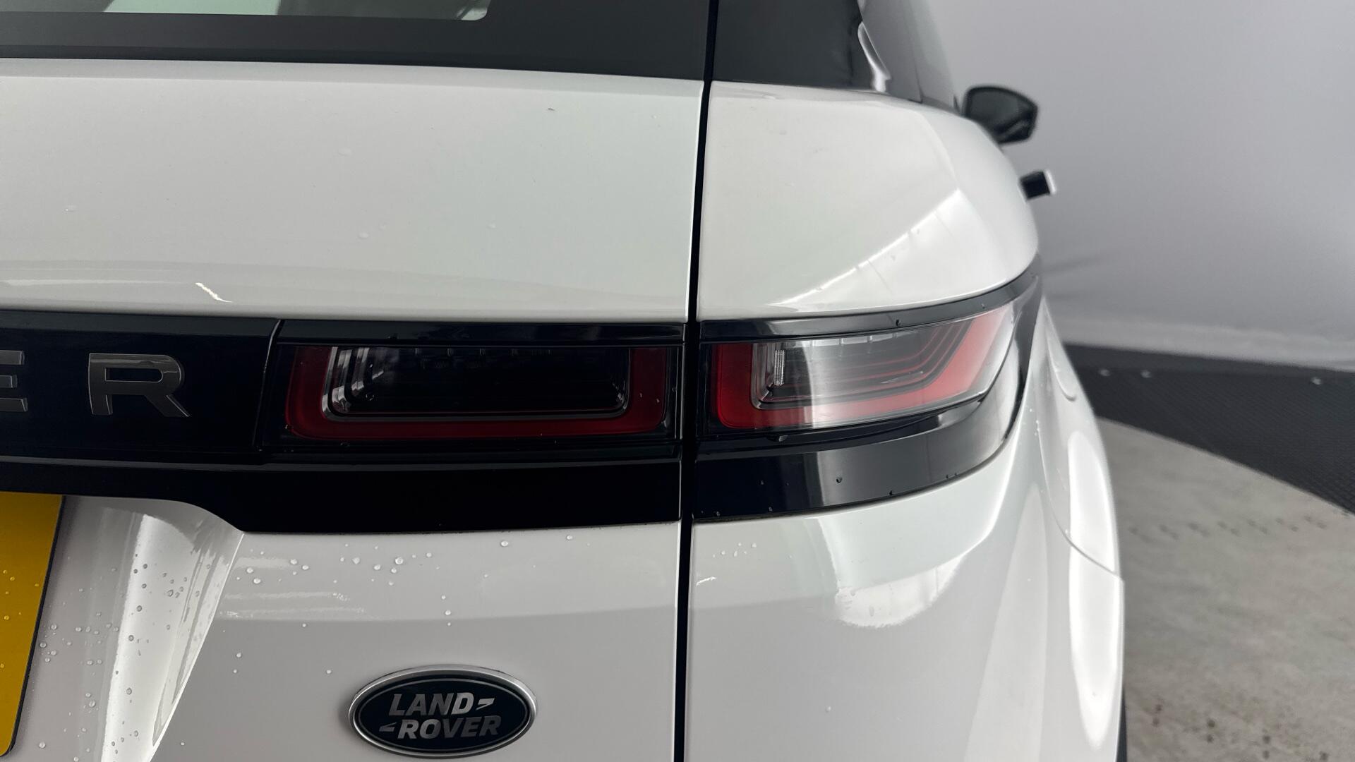Land Rover Range Rover Evoque view 17