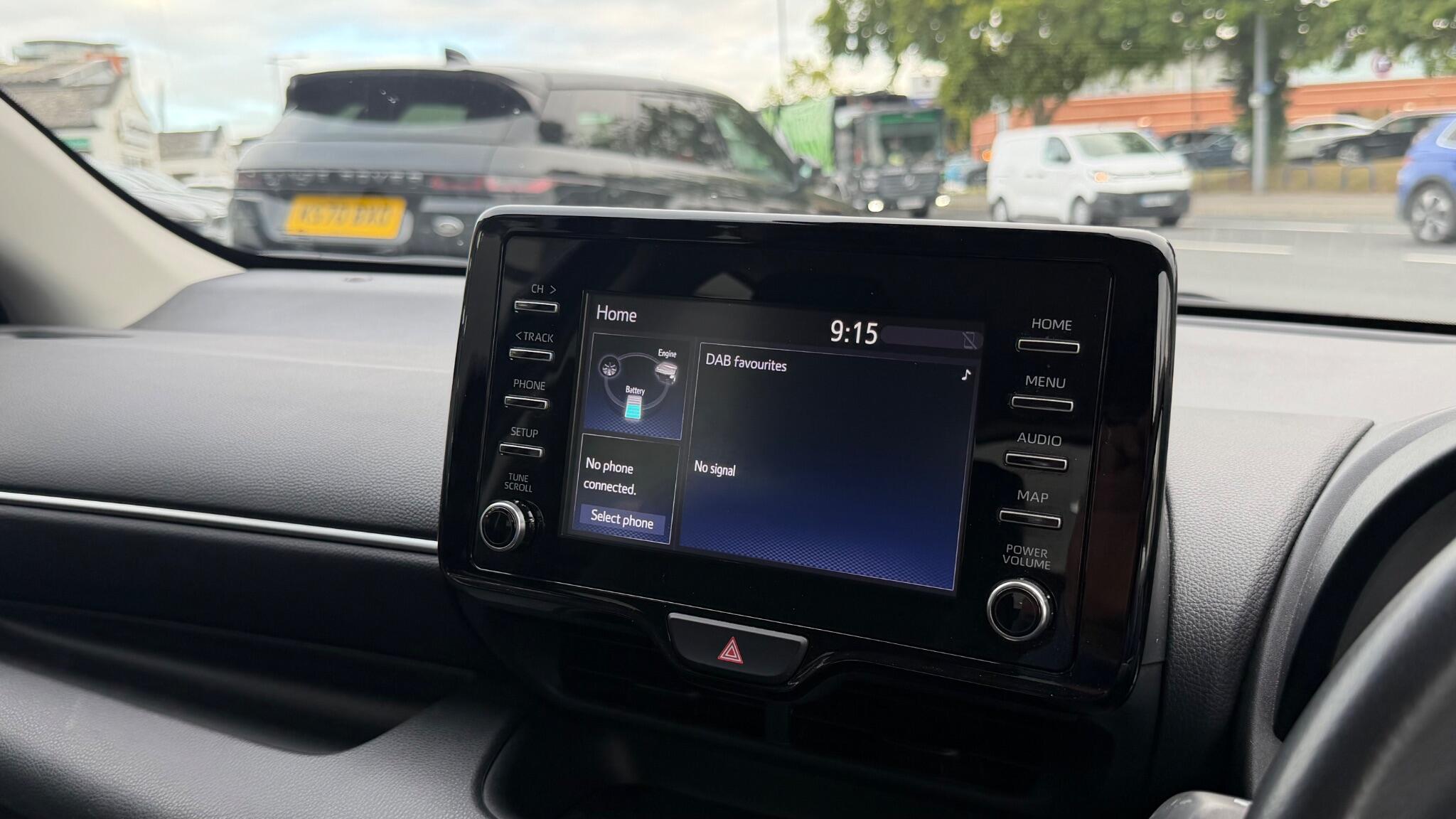 Toyota Yaris view 19