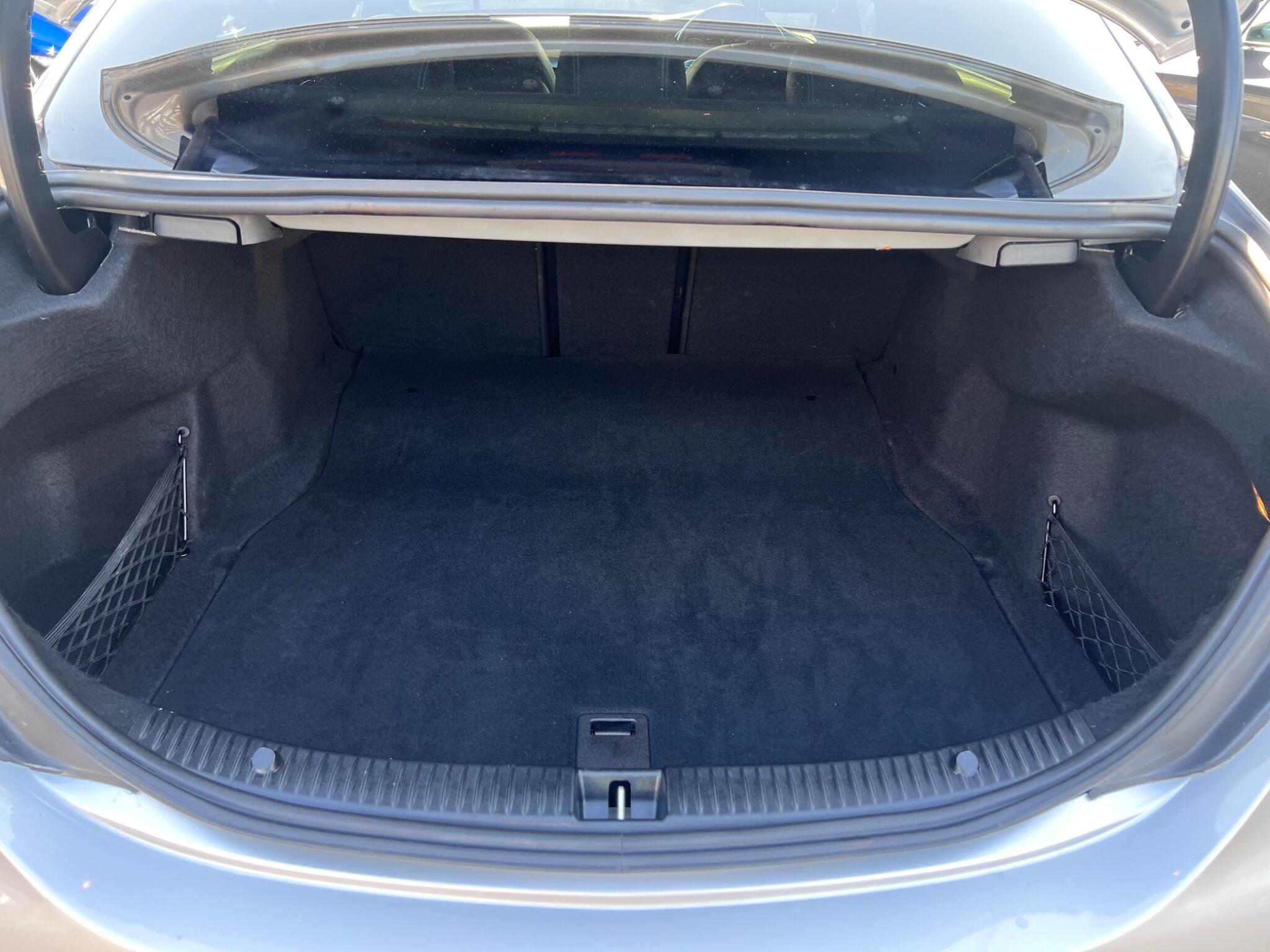 Mercedes-Benz C Class view 40