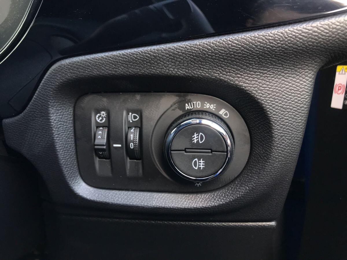 Vauxhall Corsa view 25