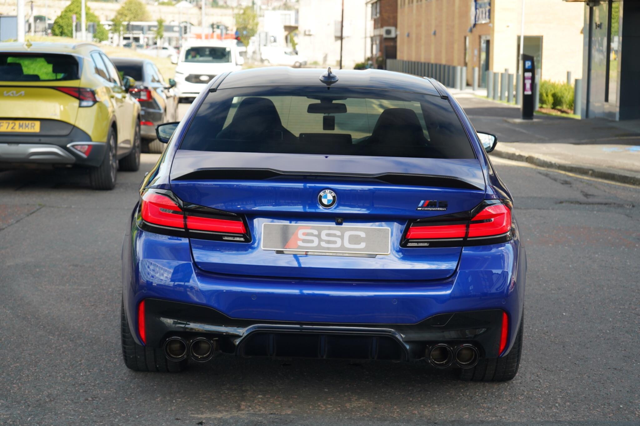 BMW M5 view 13