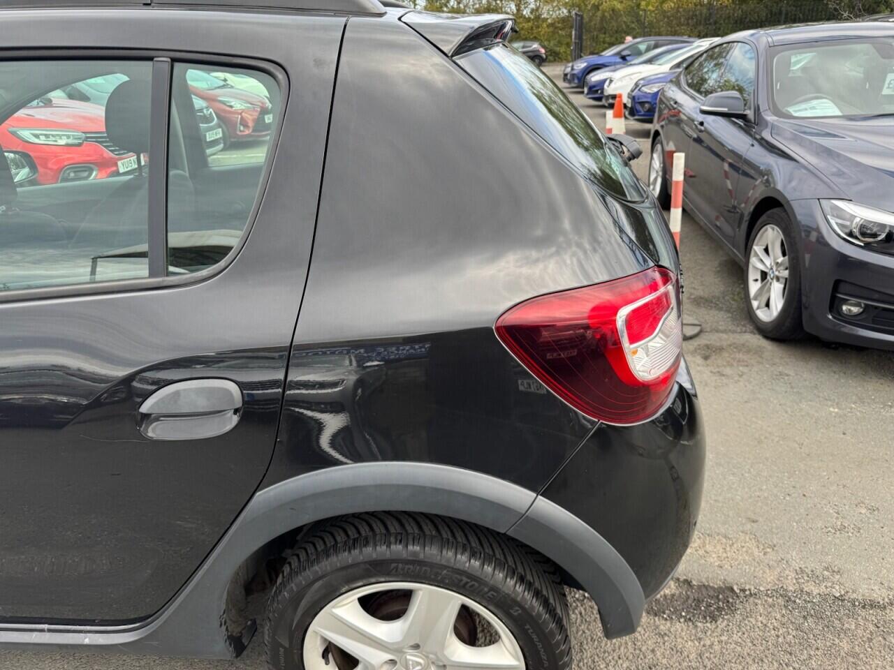 Dacia Sandero view 41