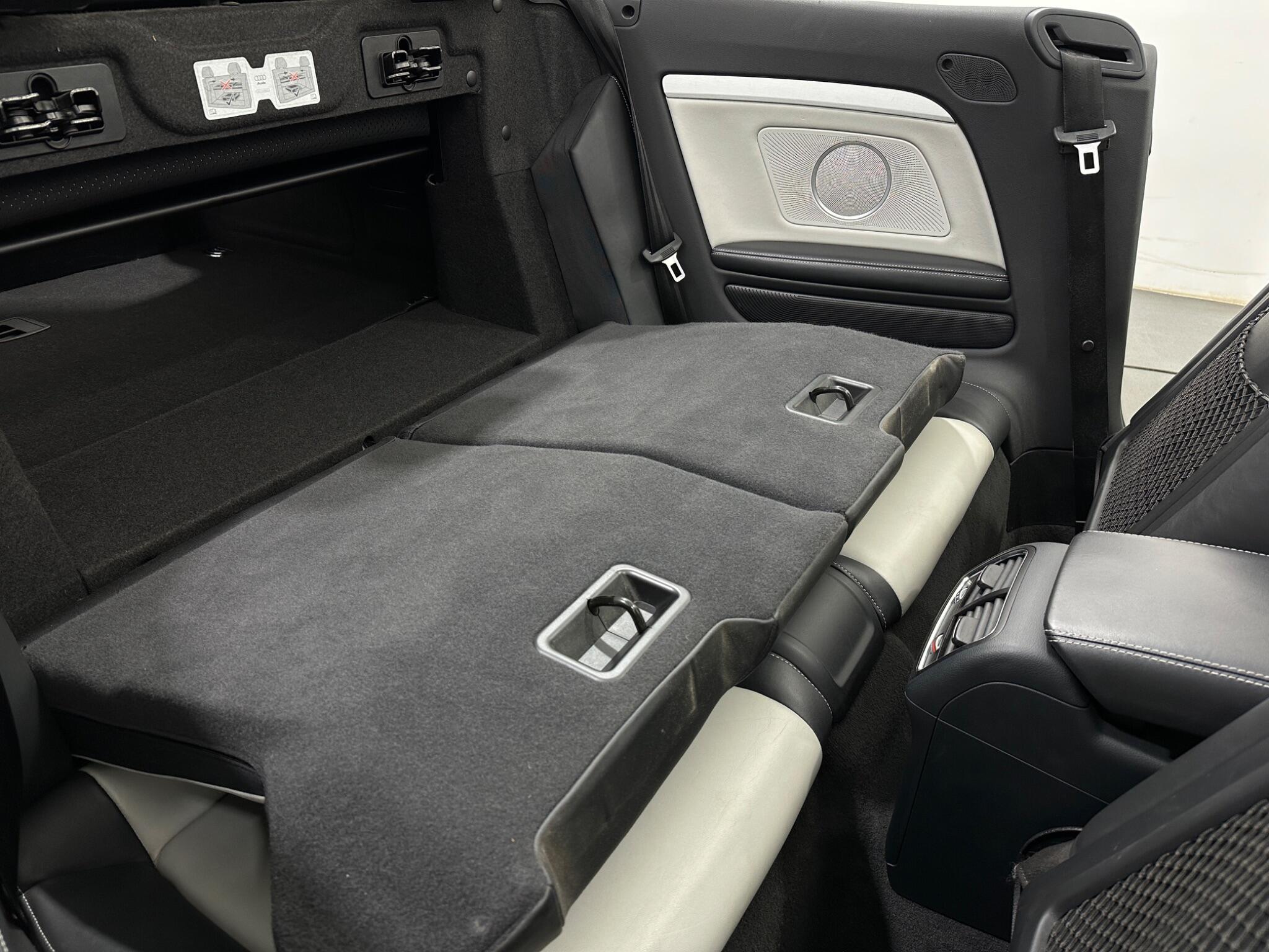 Audi S5 view 42