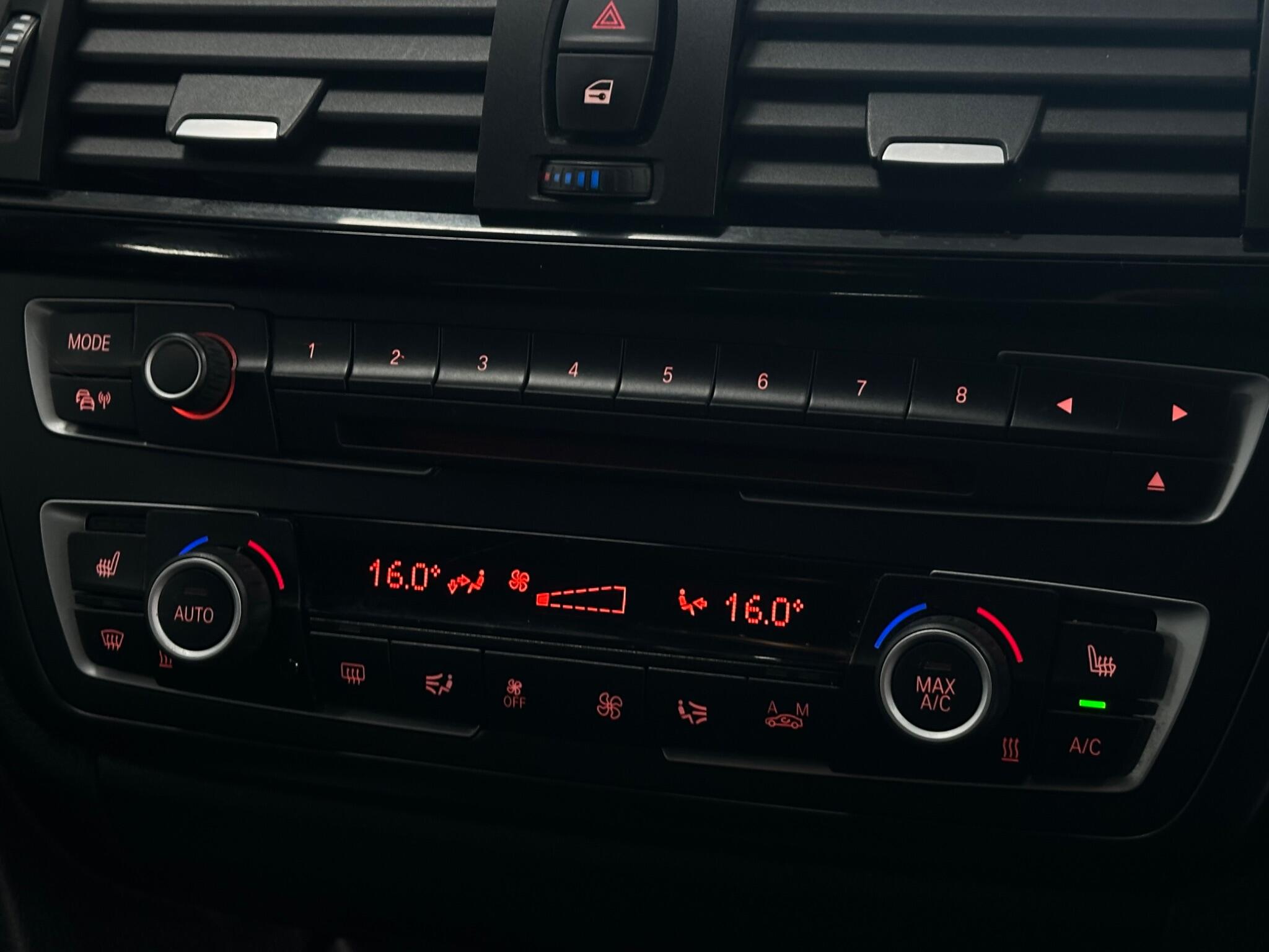 BMW 3 Series view 18