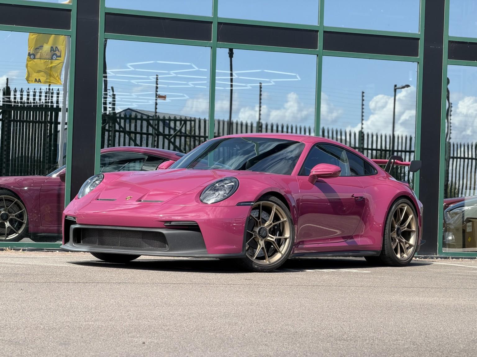 Porsche 911 view 17