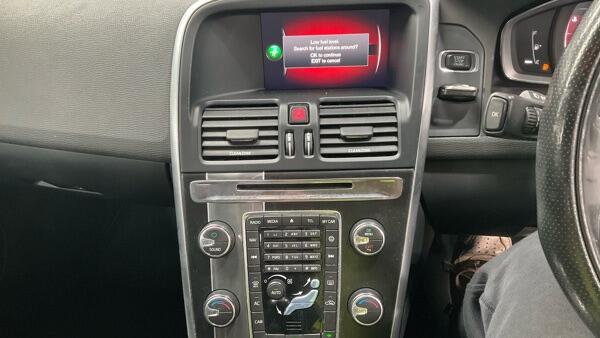 Volvo XC60 view 11
