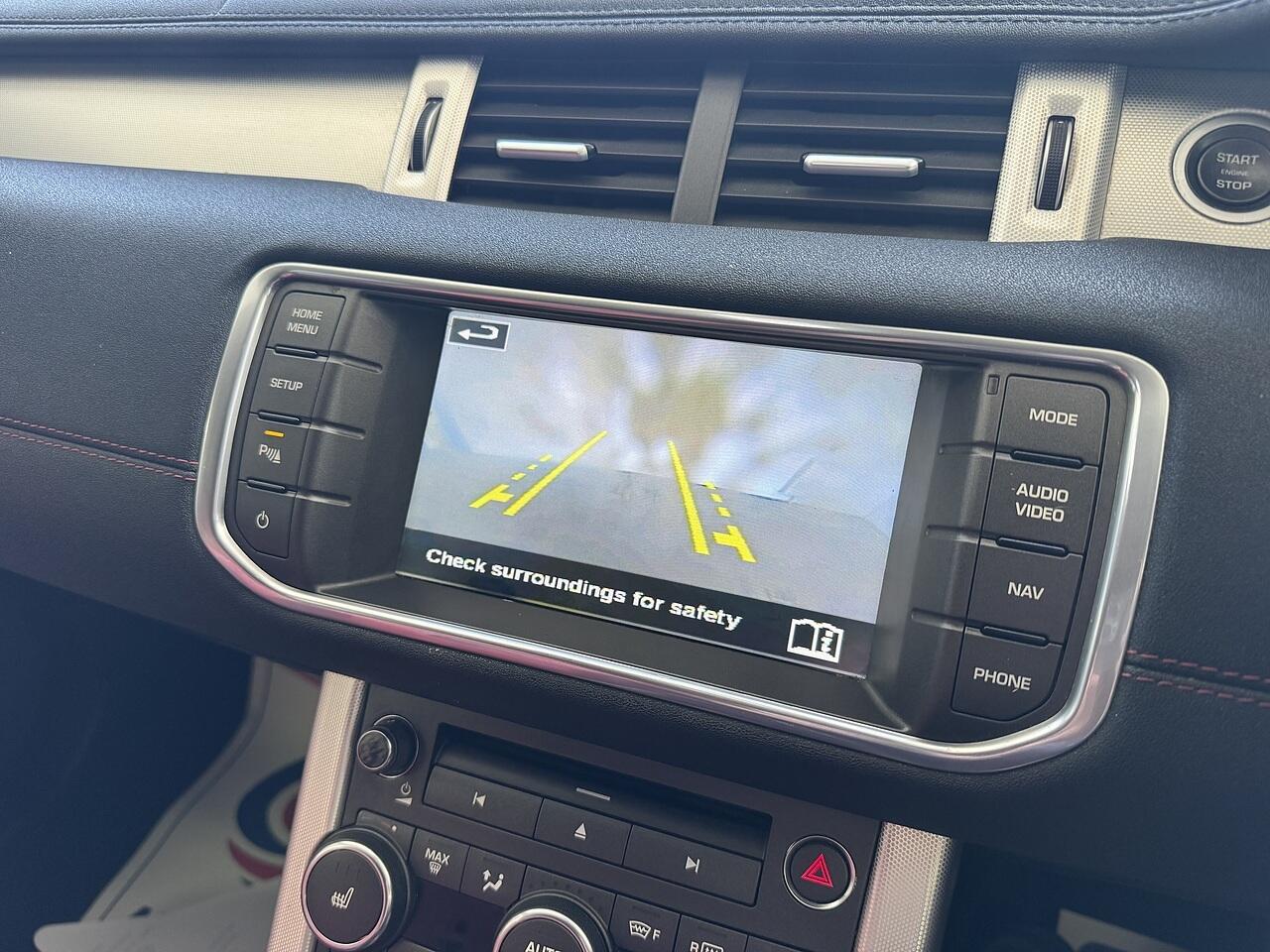 Land Rover Range Rover Evoque view 18