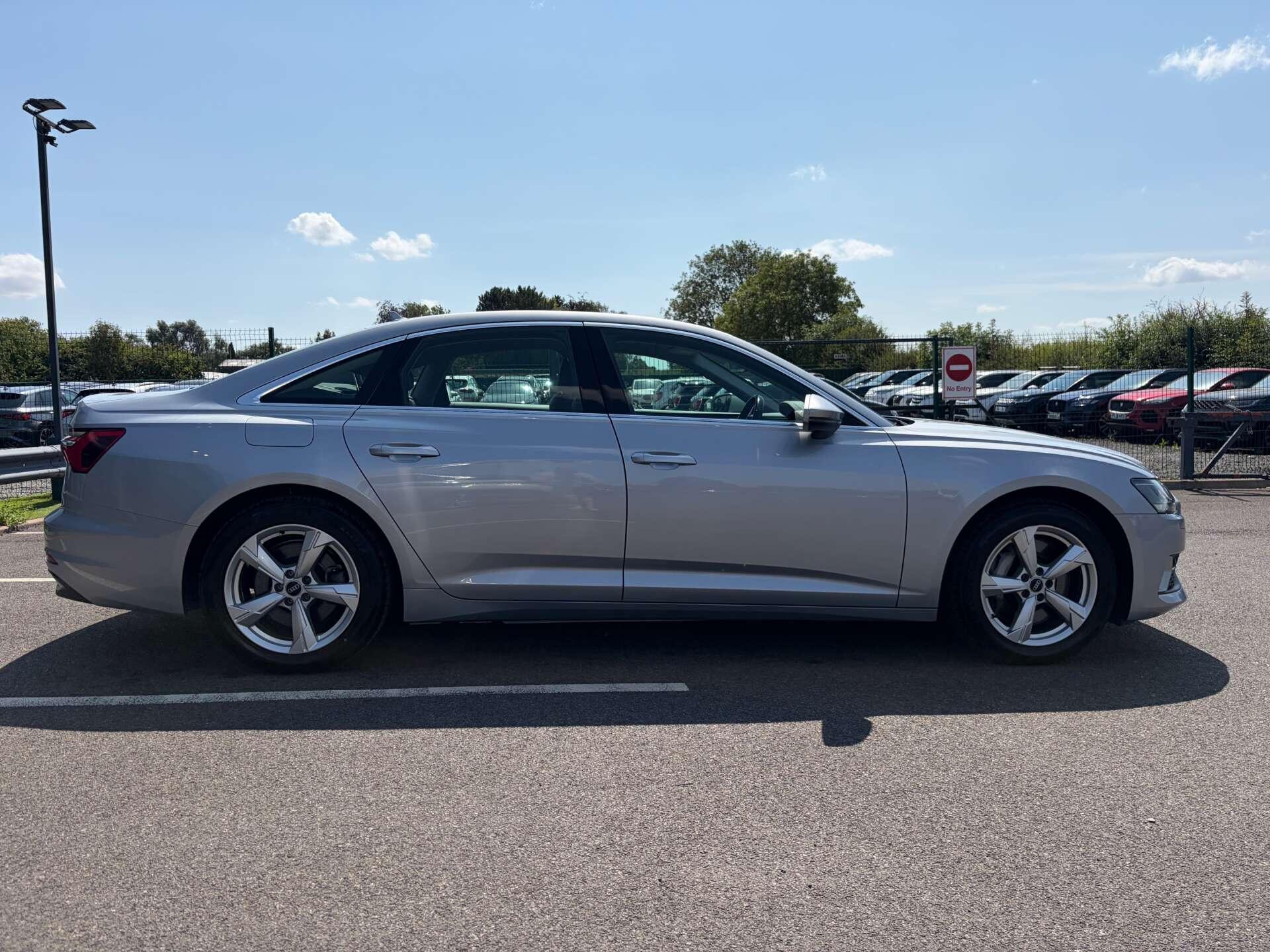 Audi A6 Saloon view 9