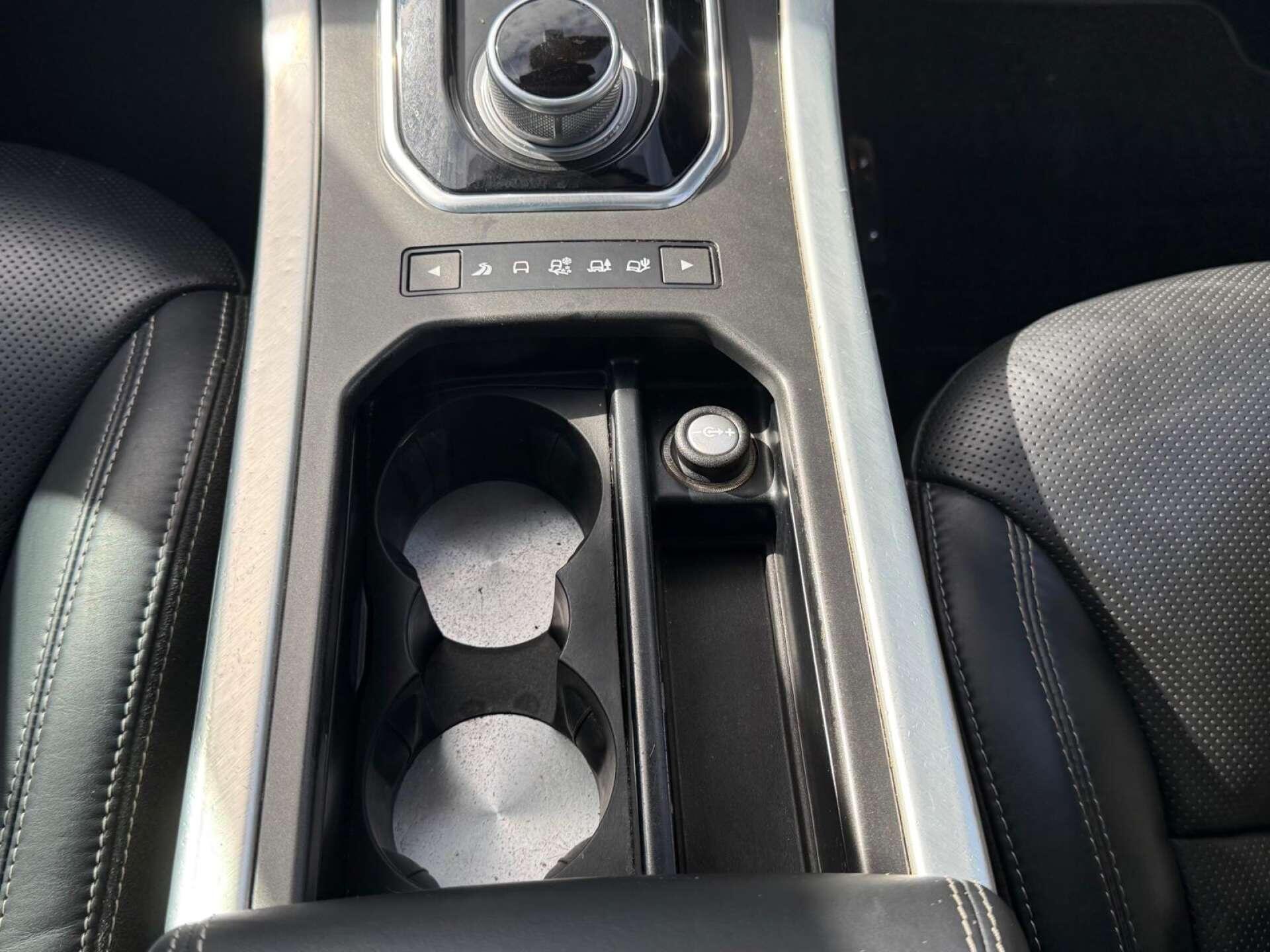 Land Rover Range Rover Evoque view 48