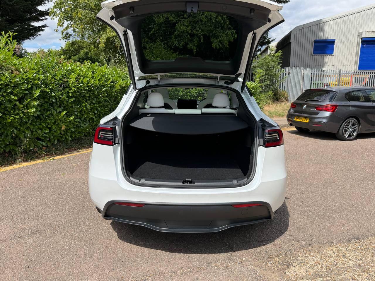 Tesla Model Y view 64