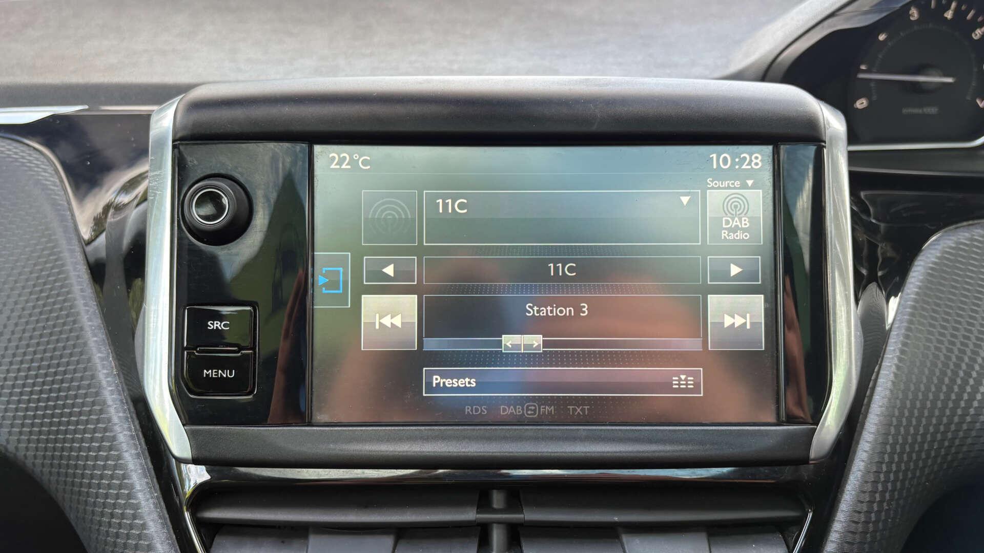 Peugeot 208 view 21