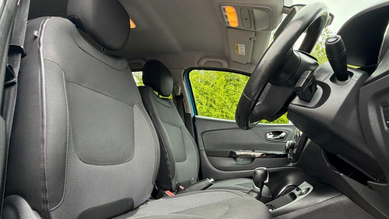 Renault Captur view 11