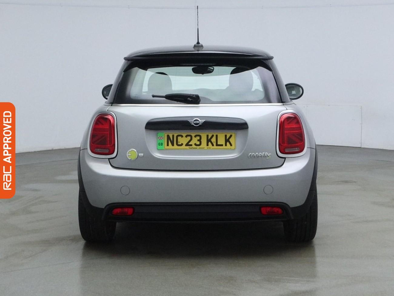 Mini Hatch view 9